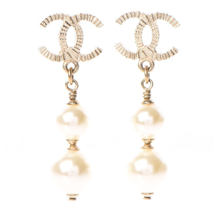 Chanel CC Pearl Drop Earrings Gold 1 of 4