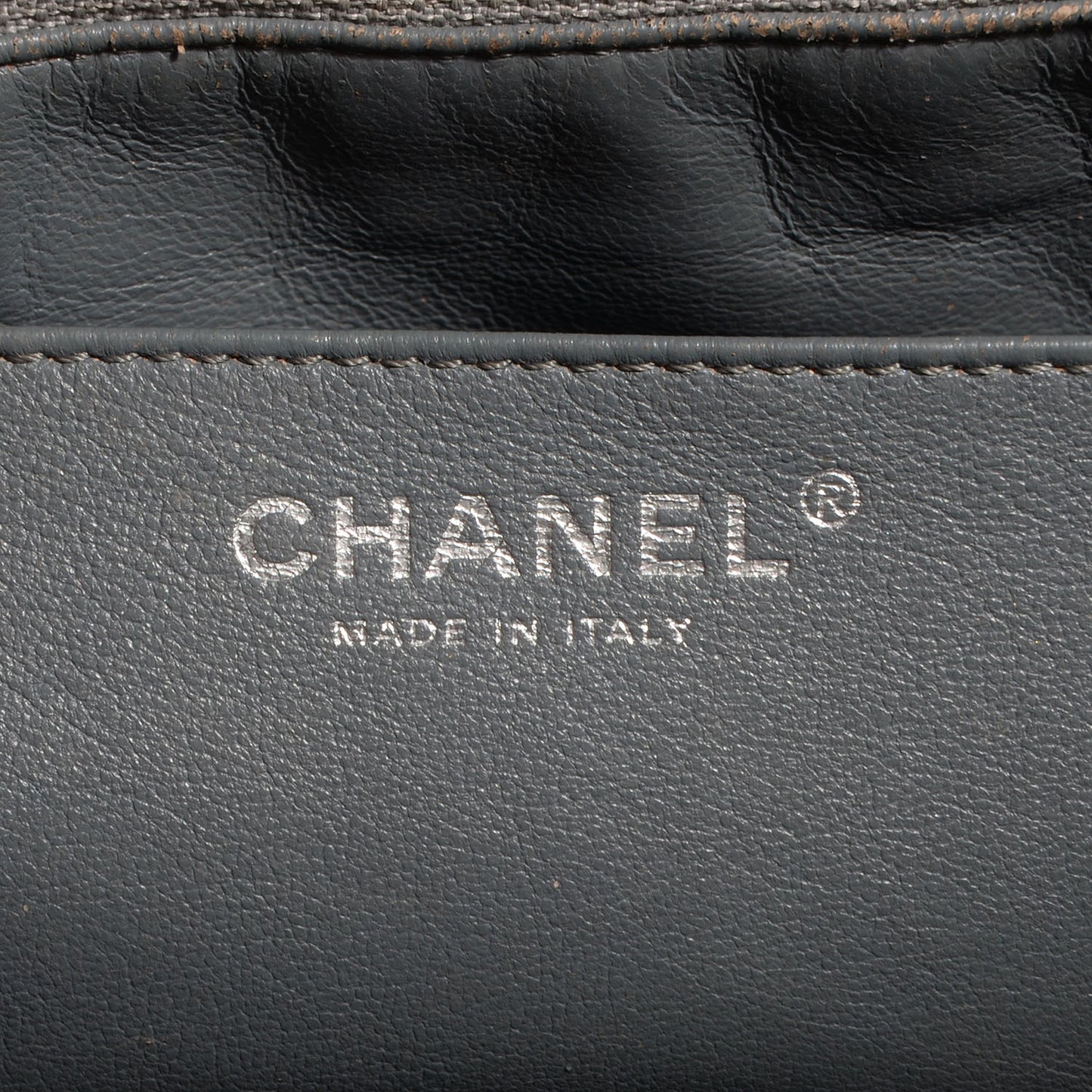 Patent Quilted Jumbo Single Flap Grey