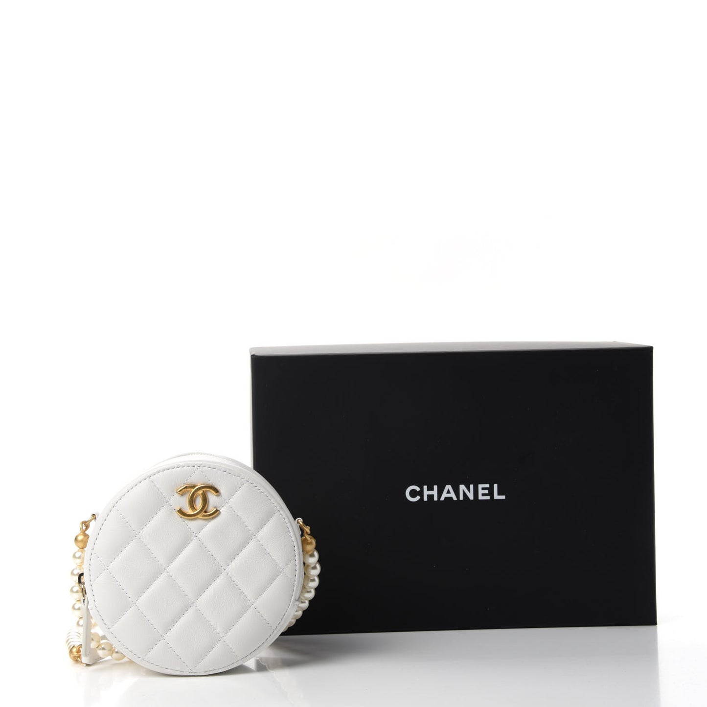 Calfskin Quilted About Pearls Round Clutch With Chain White