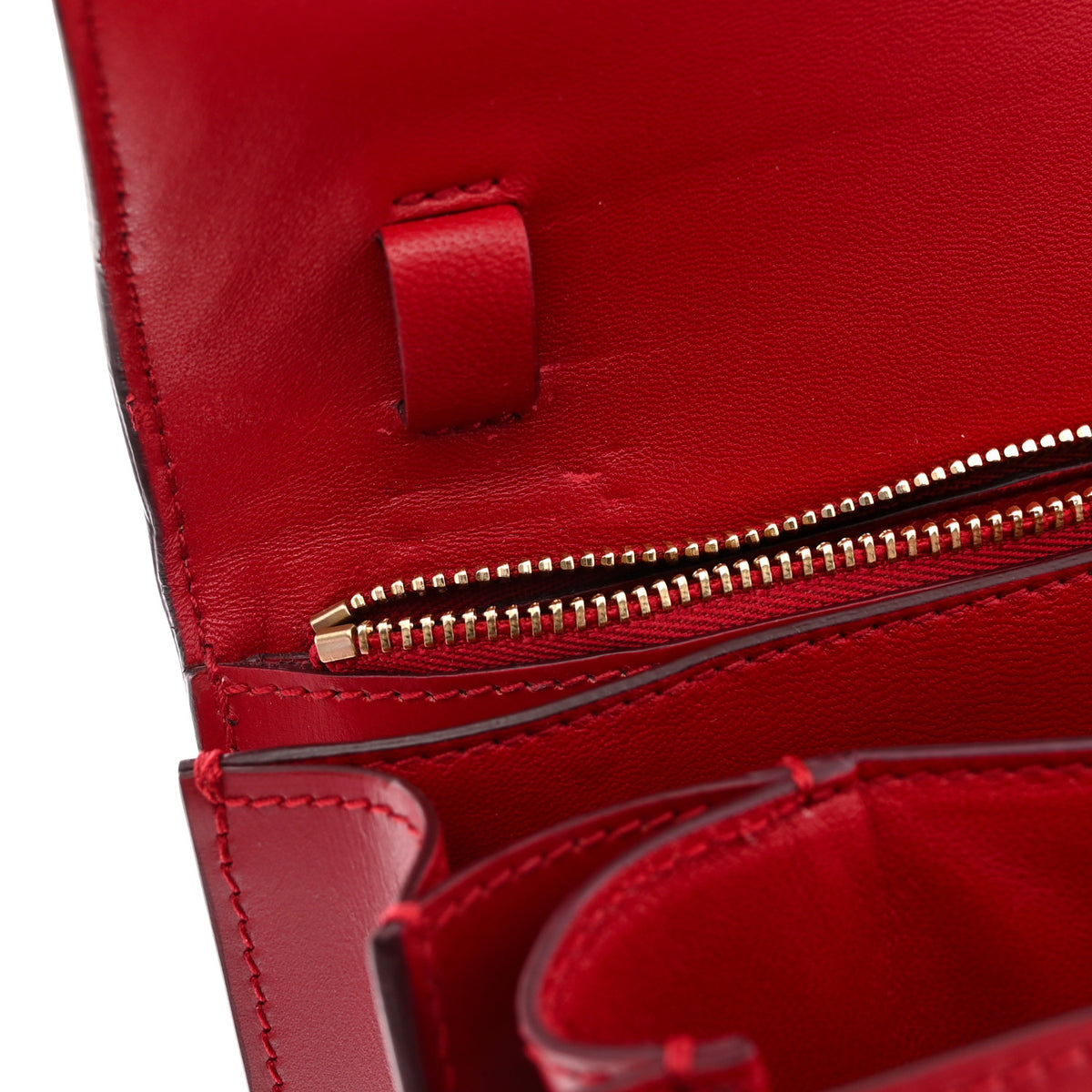 Box Calfskin Medium Classic Box Flap Bag Red