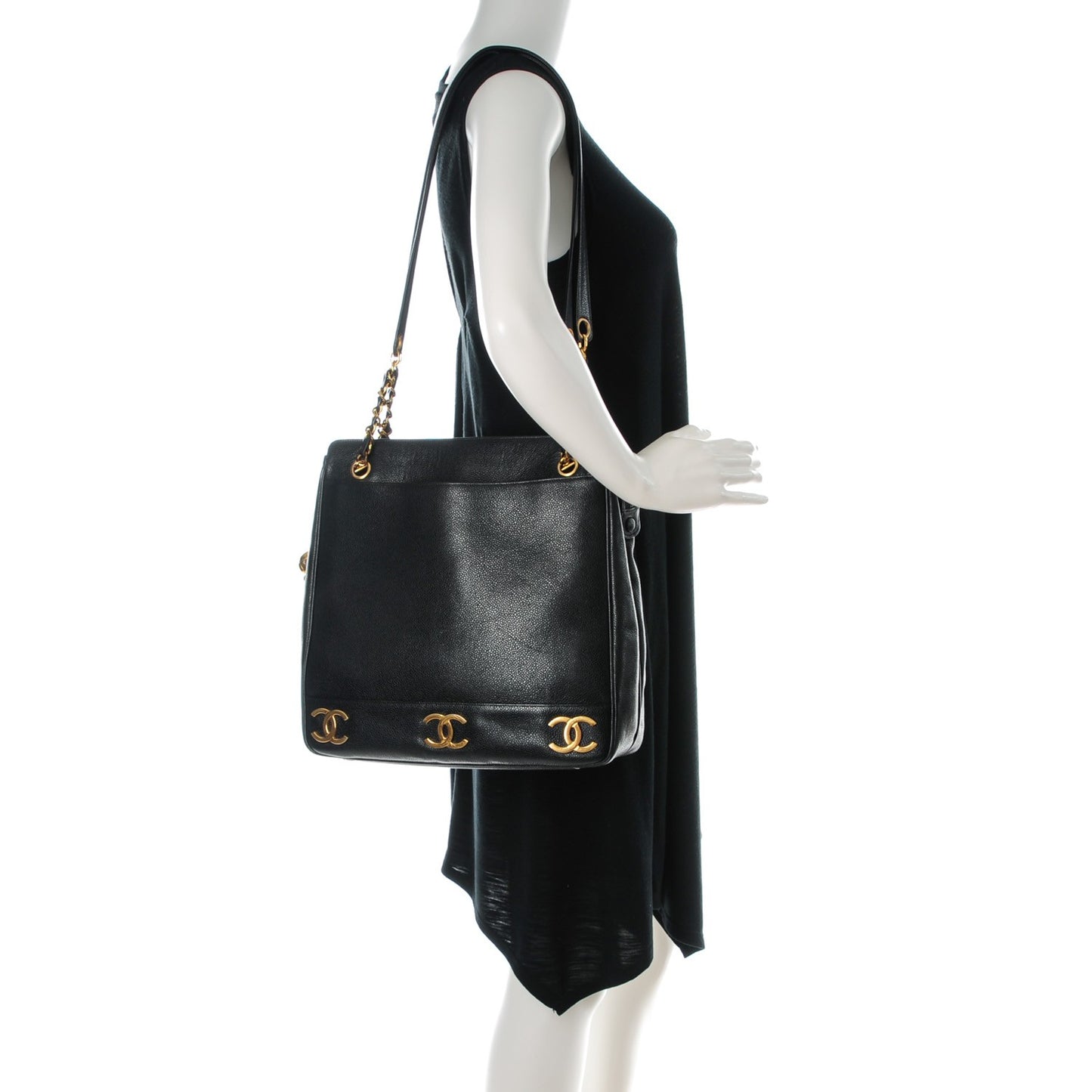 Caviar CC Shoulder Bag Black