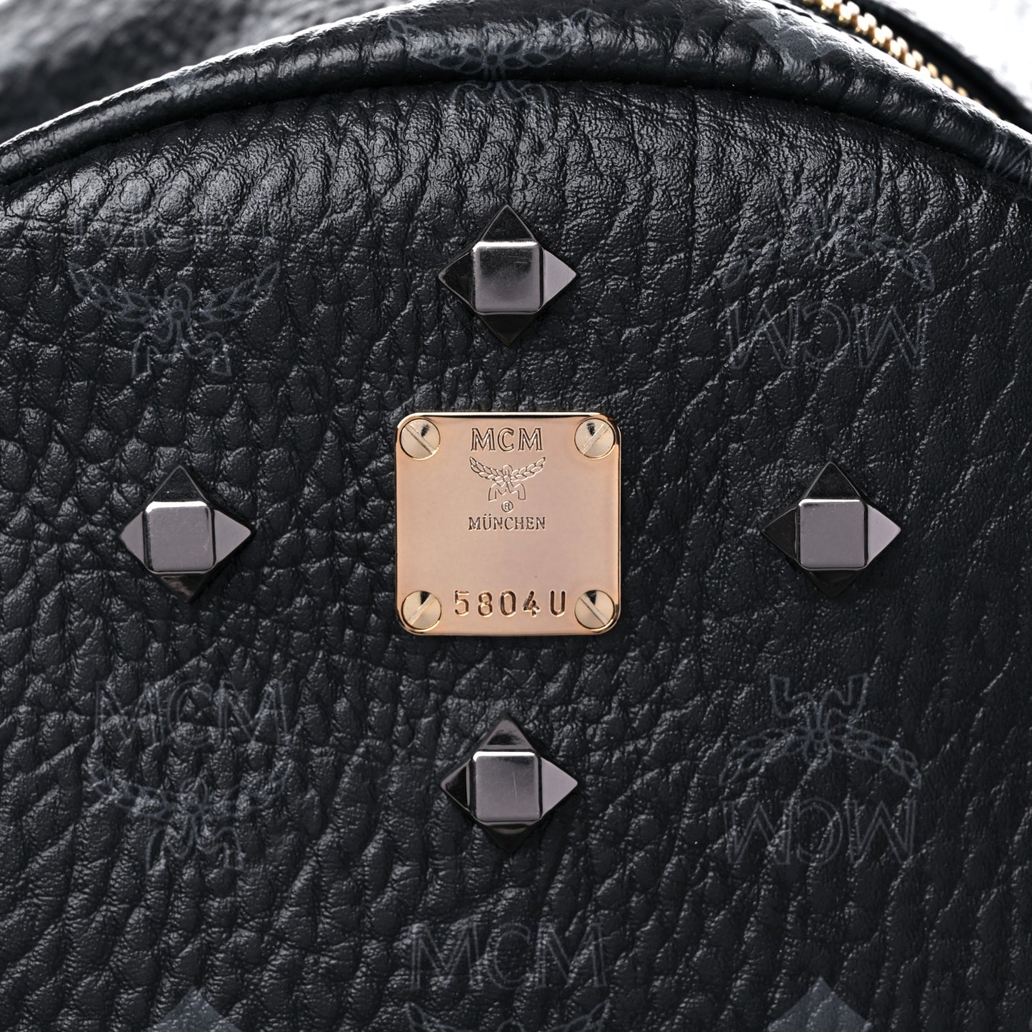 Visetos Studded Medium Stark M Backpack Black