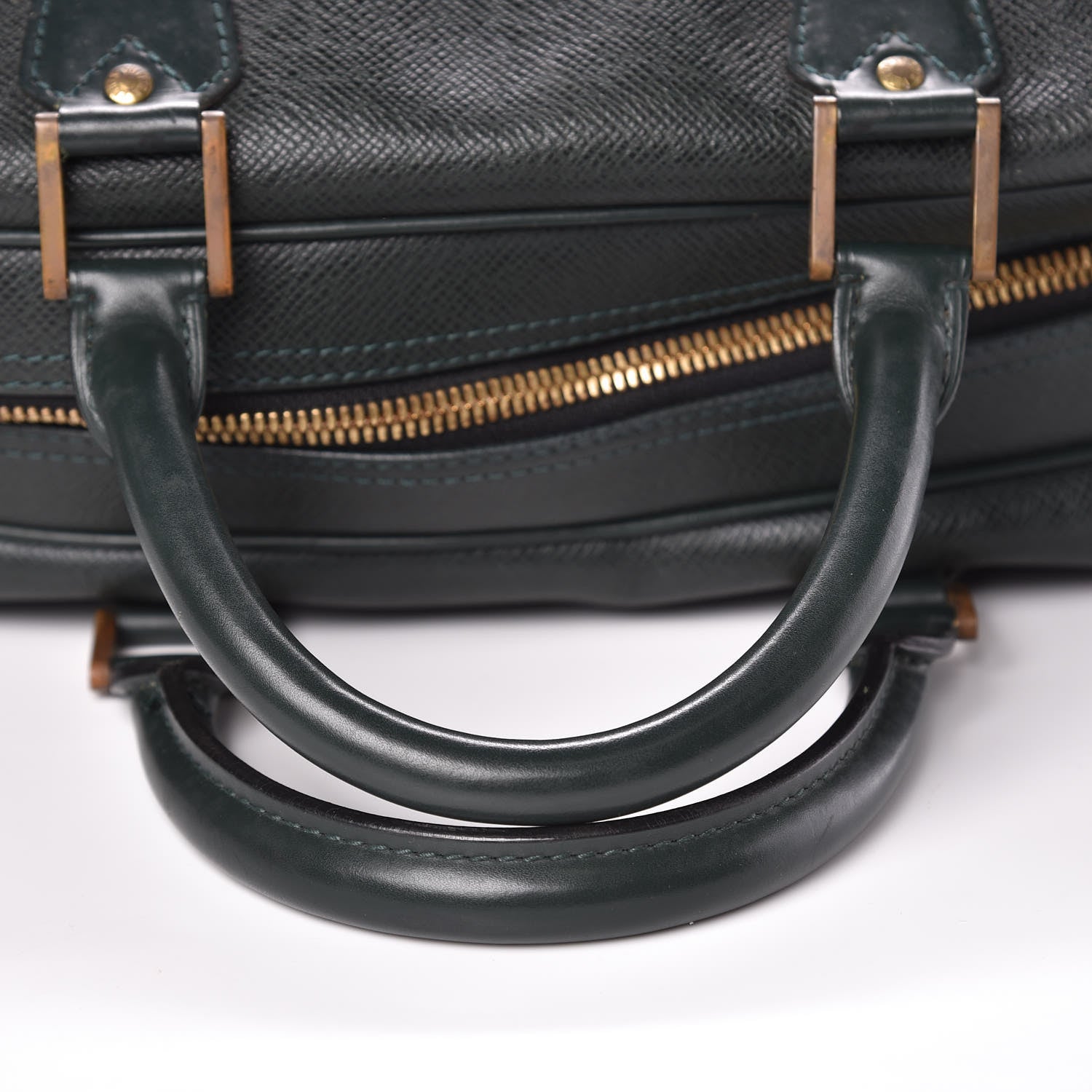 Louis Vuitton Taiga Kendall GM Epicea 7 of 16