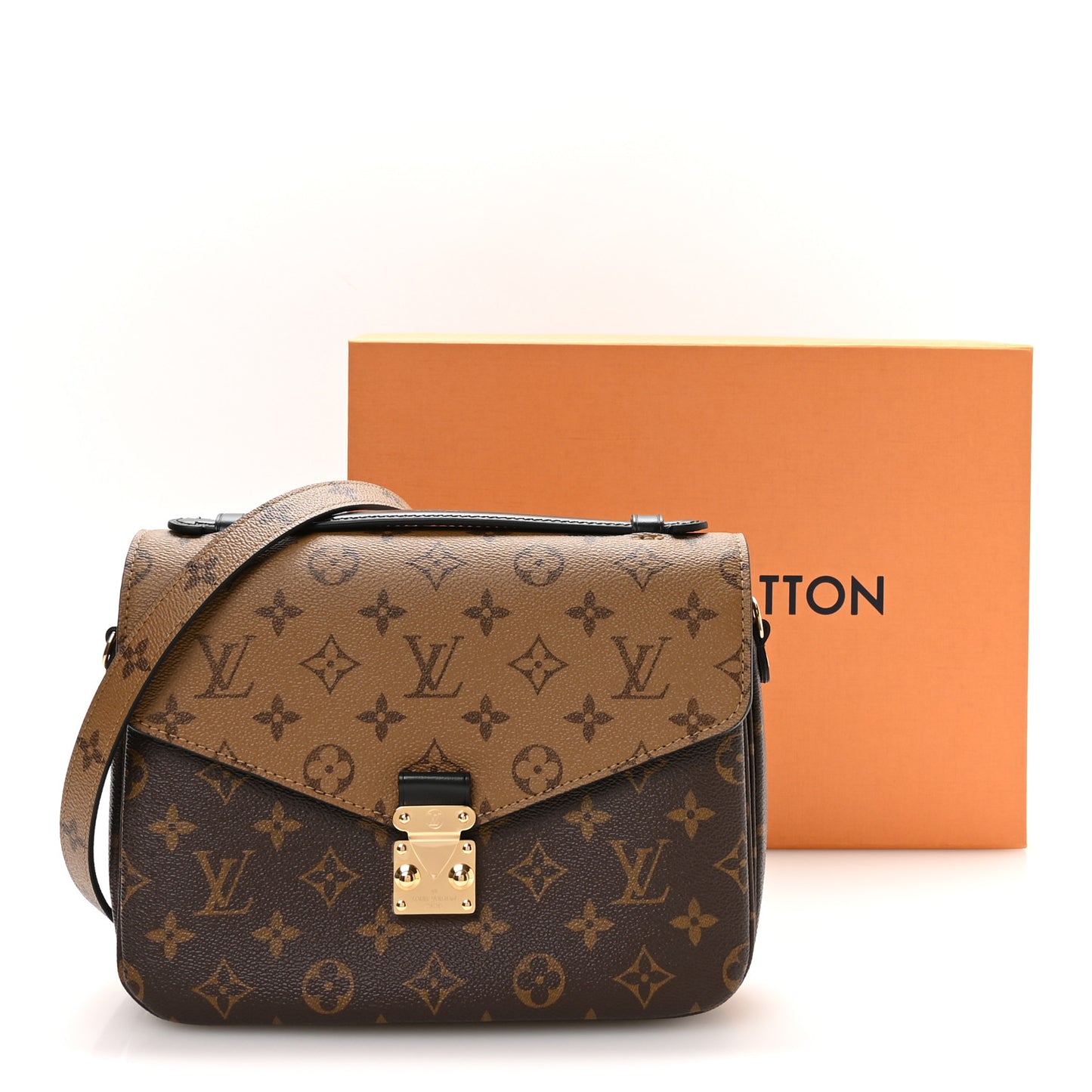 Reverse Monogram Pochette Metis