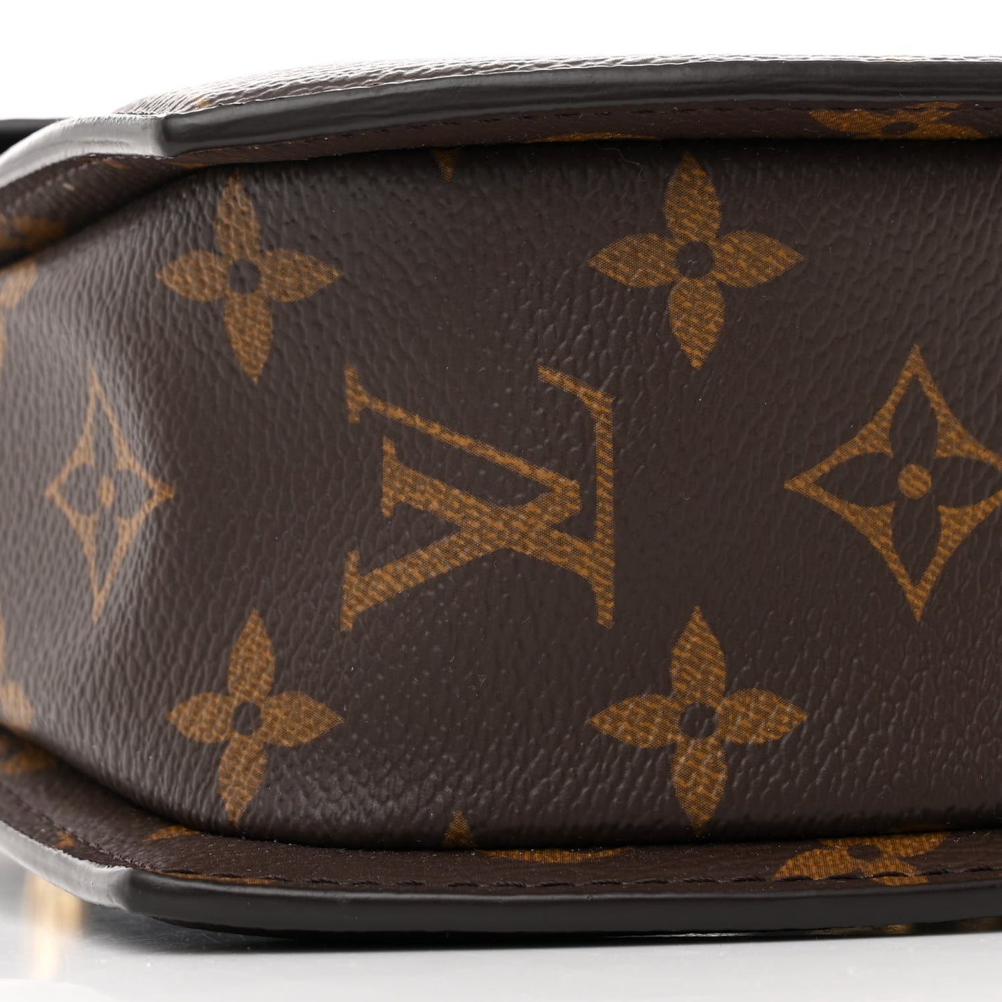 Reverse Monogram Tilsitt