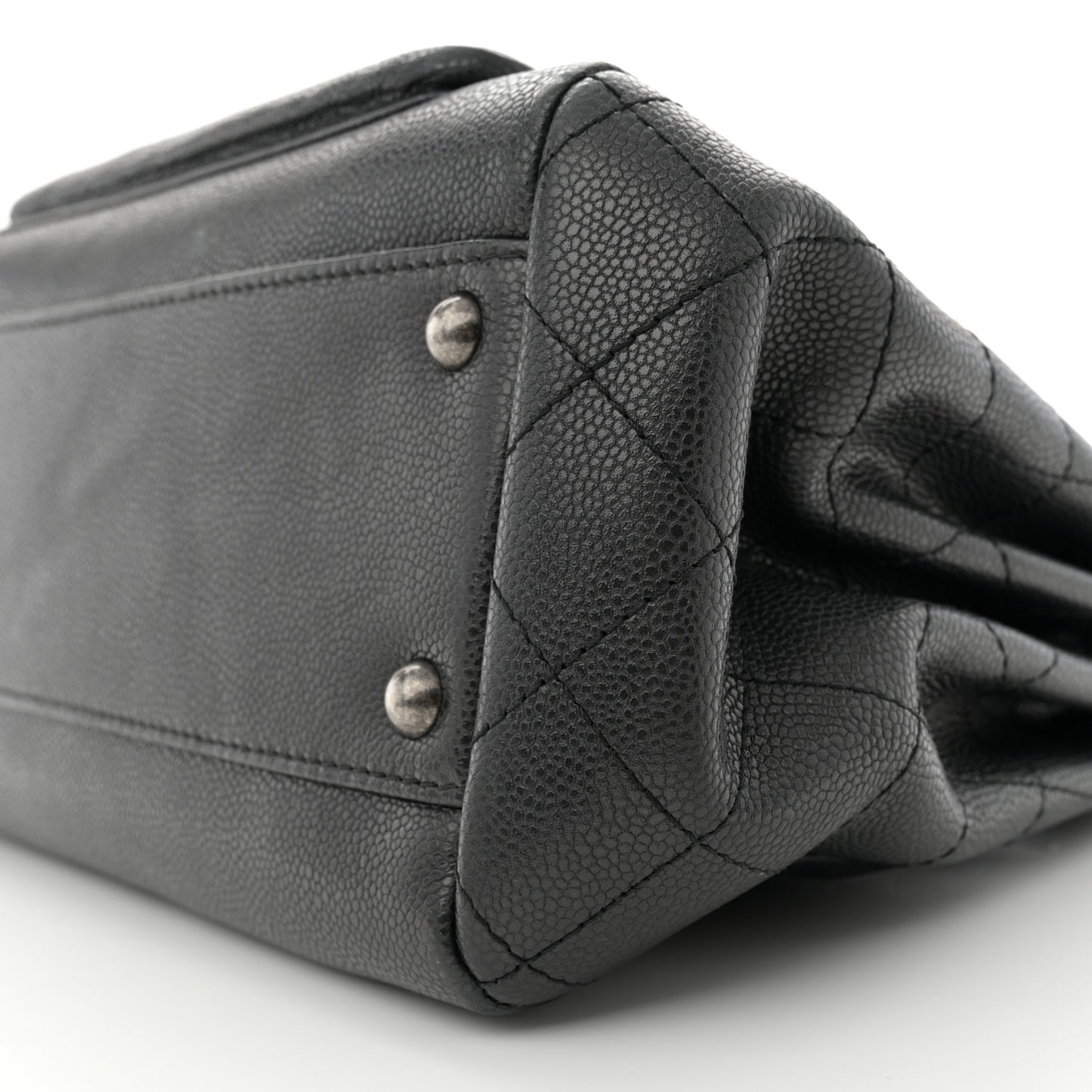 Caviar Quilted CC Accordion Shopping Bag Black