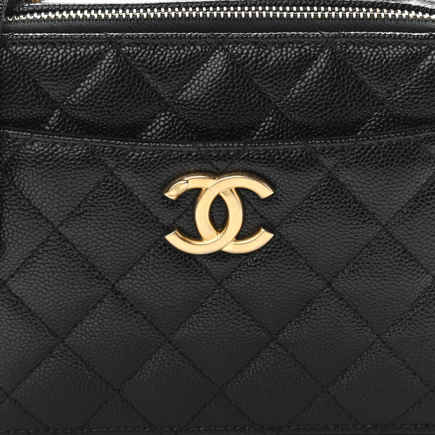 Caviar Quilted Small Pick Me Up Vanity Case Black