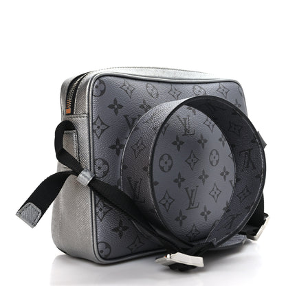 Louis Vuitton Taigarama Outdoor Messenger Gunmetal 3 of 9