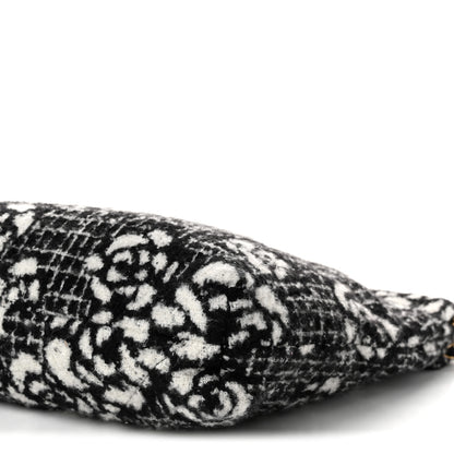 Chanel Cashmere Quilted Camellia Chanel 22 Black White 10 of 10