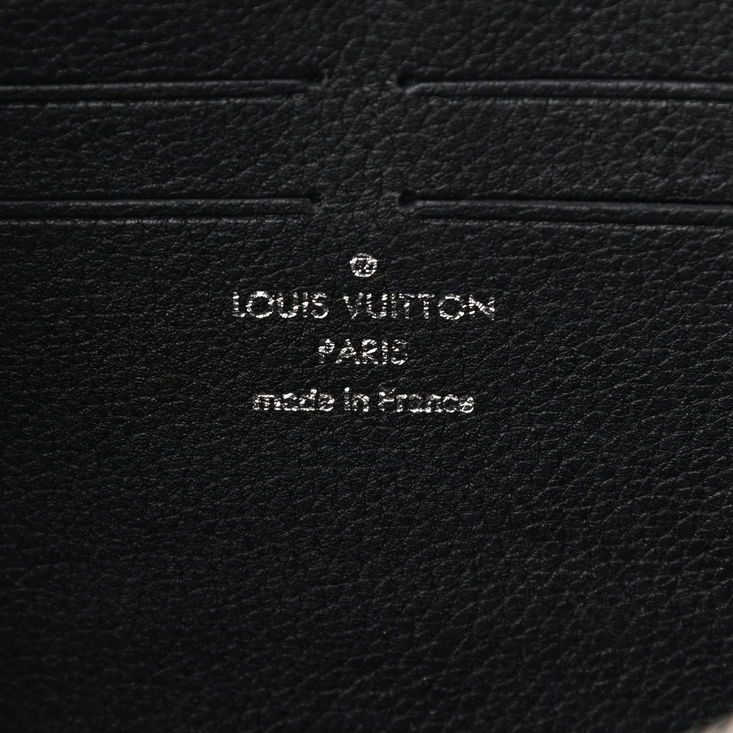 Calfskin Lockme Clutch Black