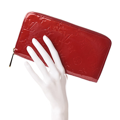 Louis Vuitton Vernis Zippy Wallet Pomme D'Amour 2 of 9