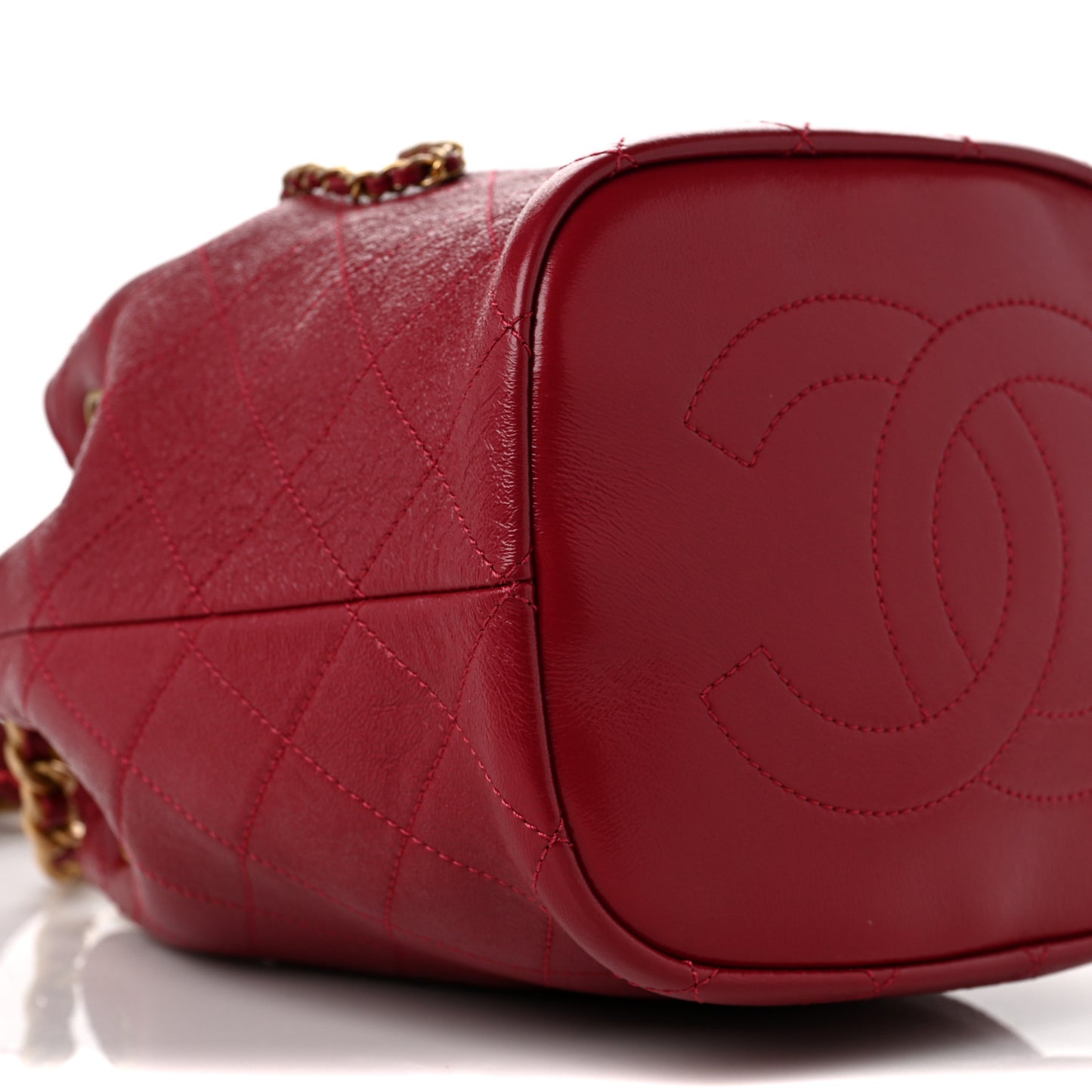 CHANE Shiny Lambskin Quilted Fashion Therapy Bucket Drawstring Bag Red