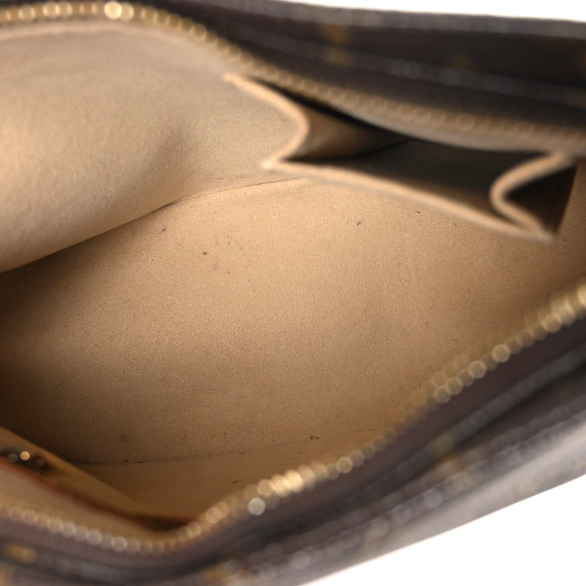 Louis Vuitton Monogram Looping MM 4 of 9
