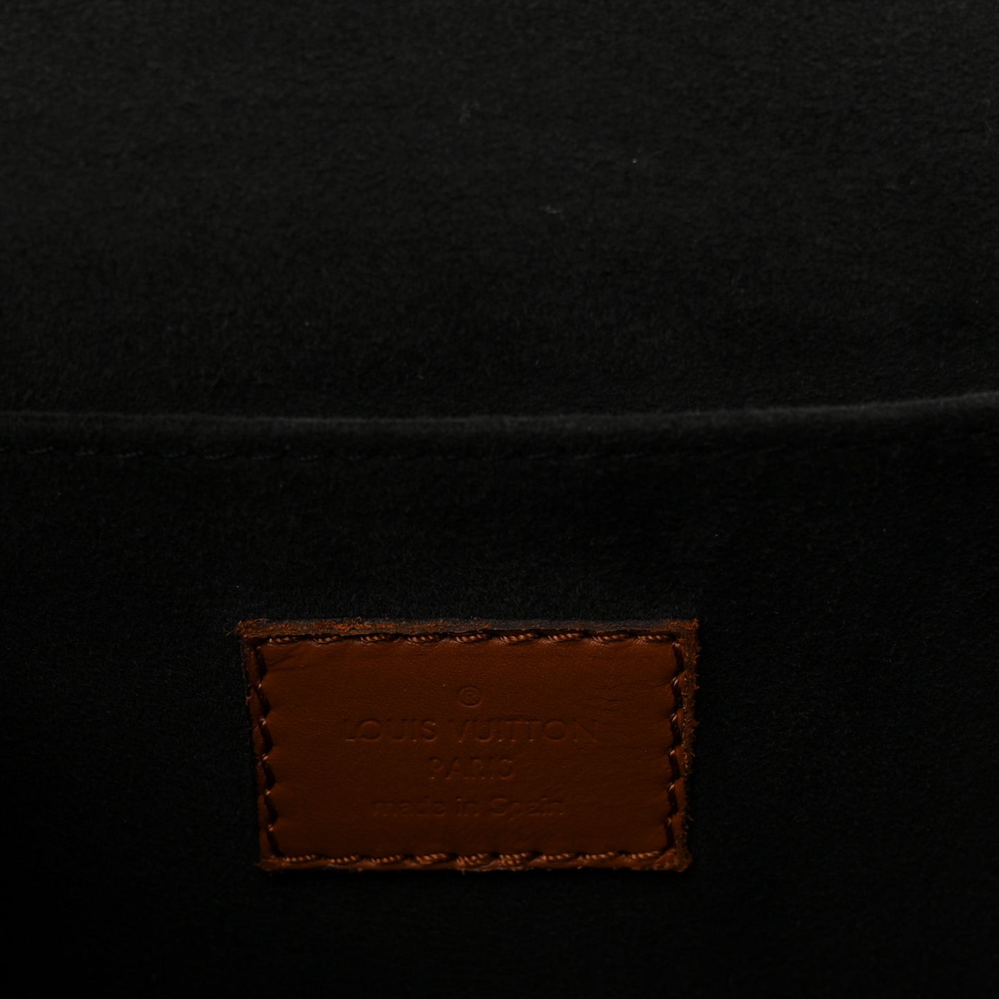 Reverse Monogram Dauphine MM