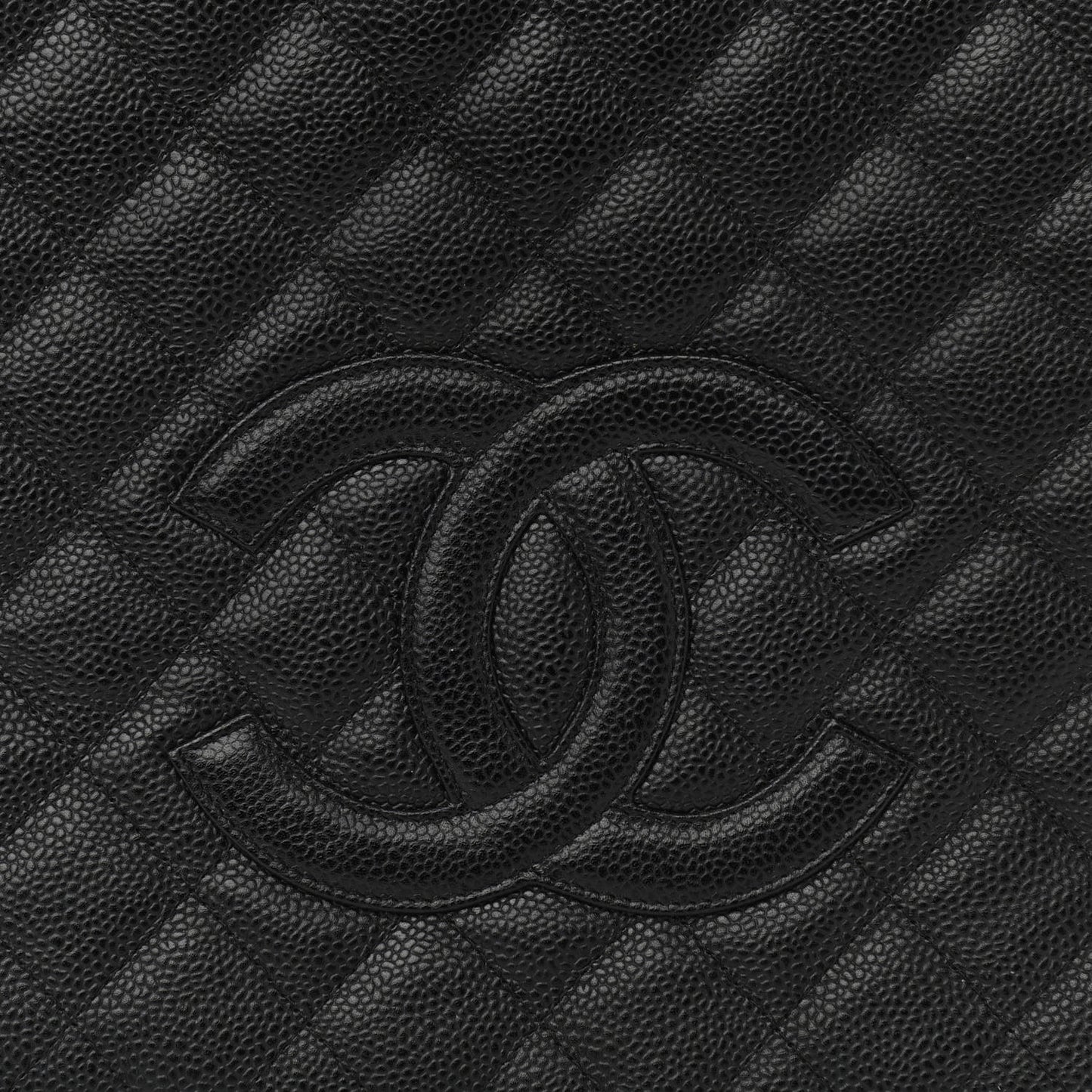 Caviar Quilted Petit Shopping Tote PST Black
