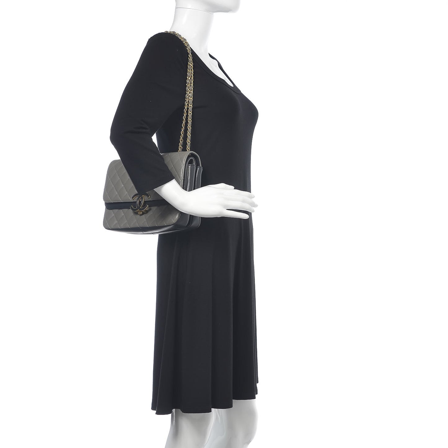 Lambskin Quilted Large CC Chic Flap Grey Dark Navy