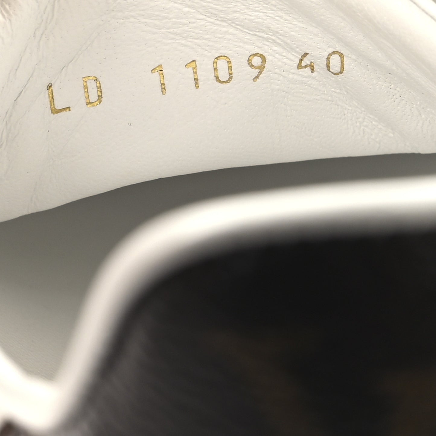 Calfskin Frontrow Sneakers 40 White