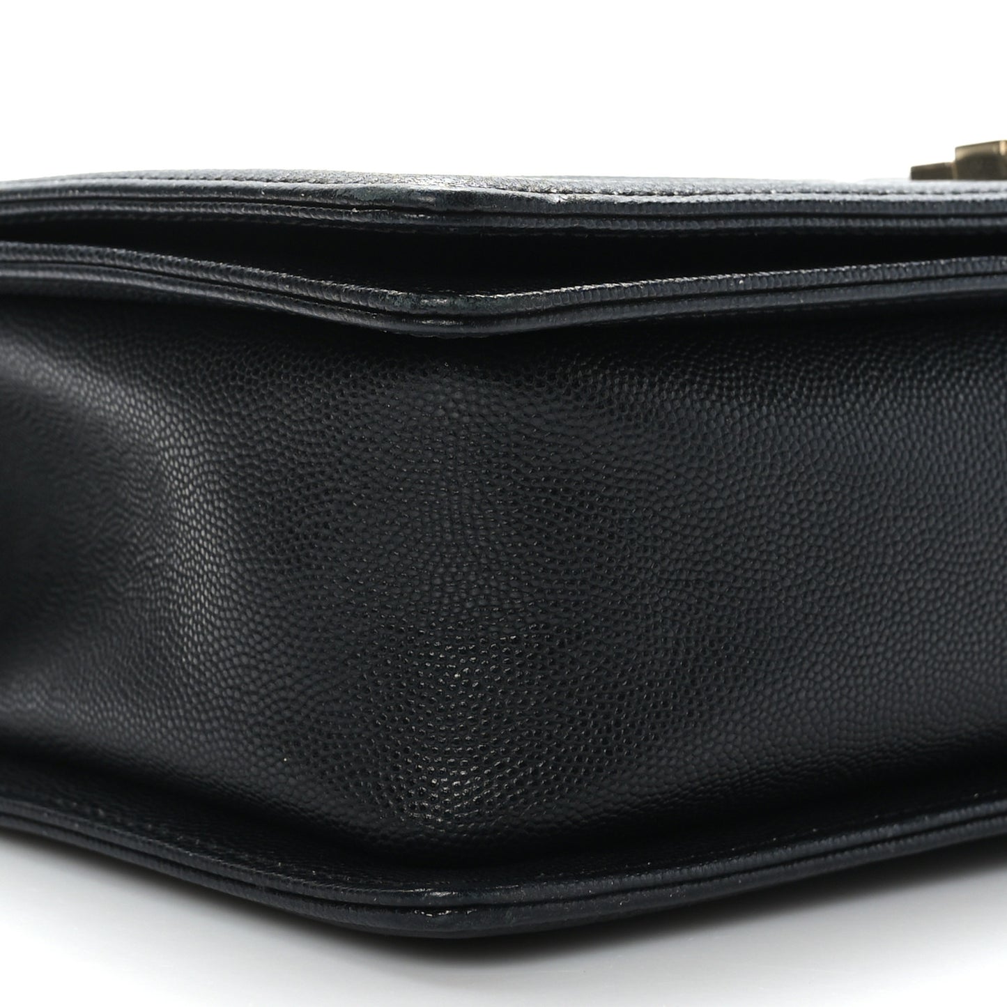 Caviar Quilted New Medium Boy Flap Black