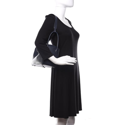 Hermes Taurillon Clemence Lindy 26 Bleu Nuit 2 of 11