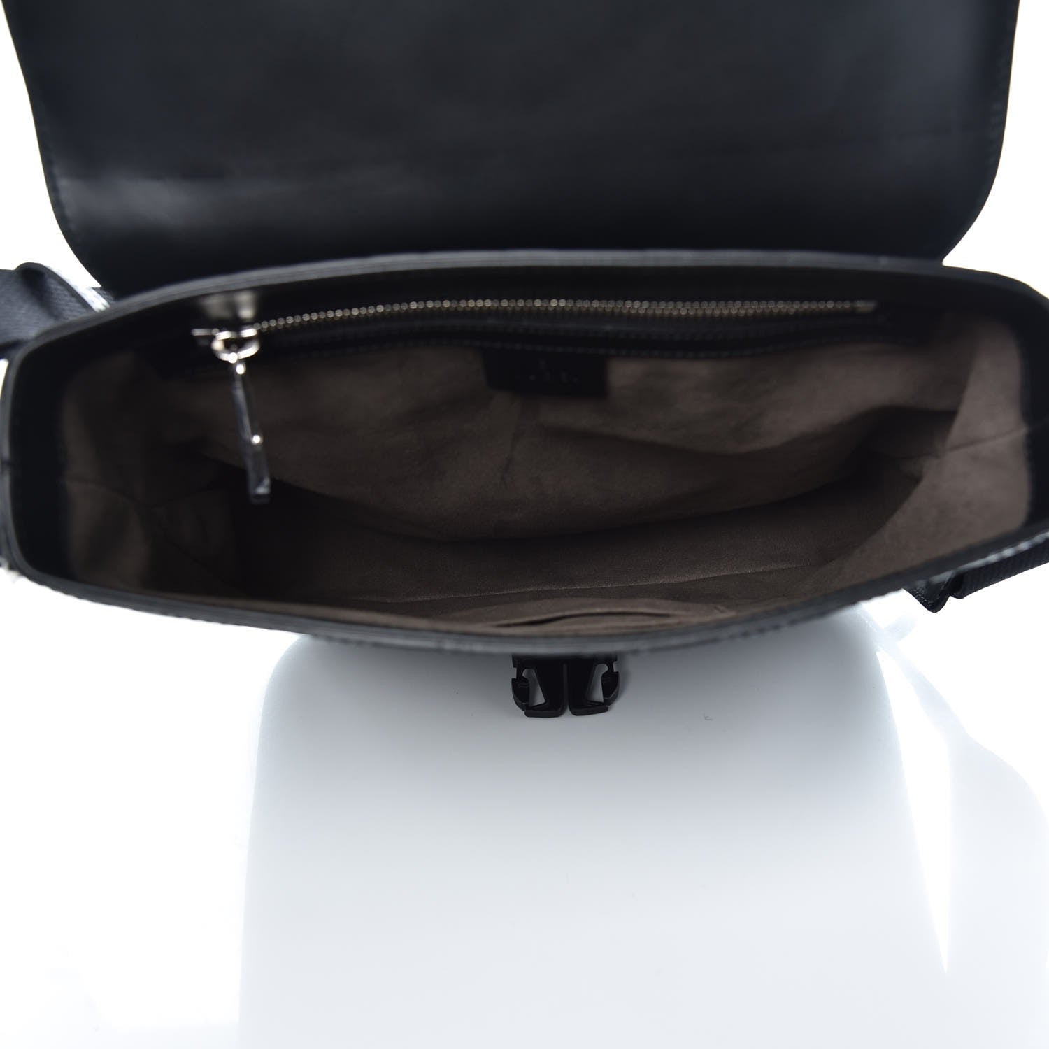 Gucci Guccissima Signature Single Buckle Flap Messenger Bag Black 5 of 7