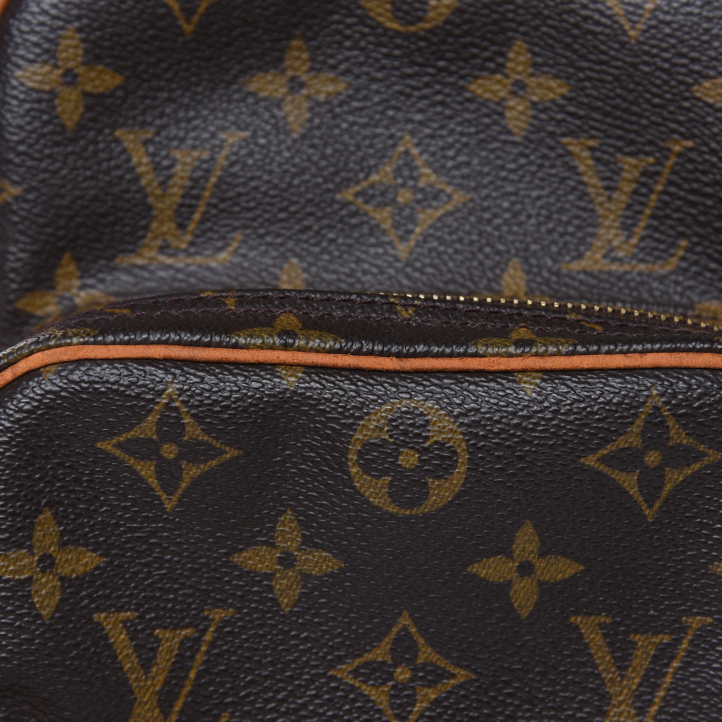 Monogram Amazone