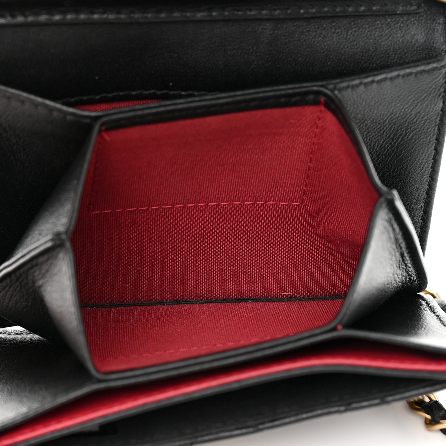 Lambskin Quilted Pearl Crown Clutch With Chain Black
