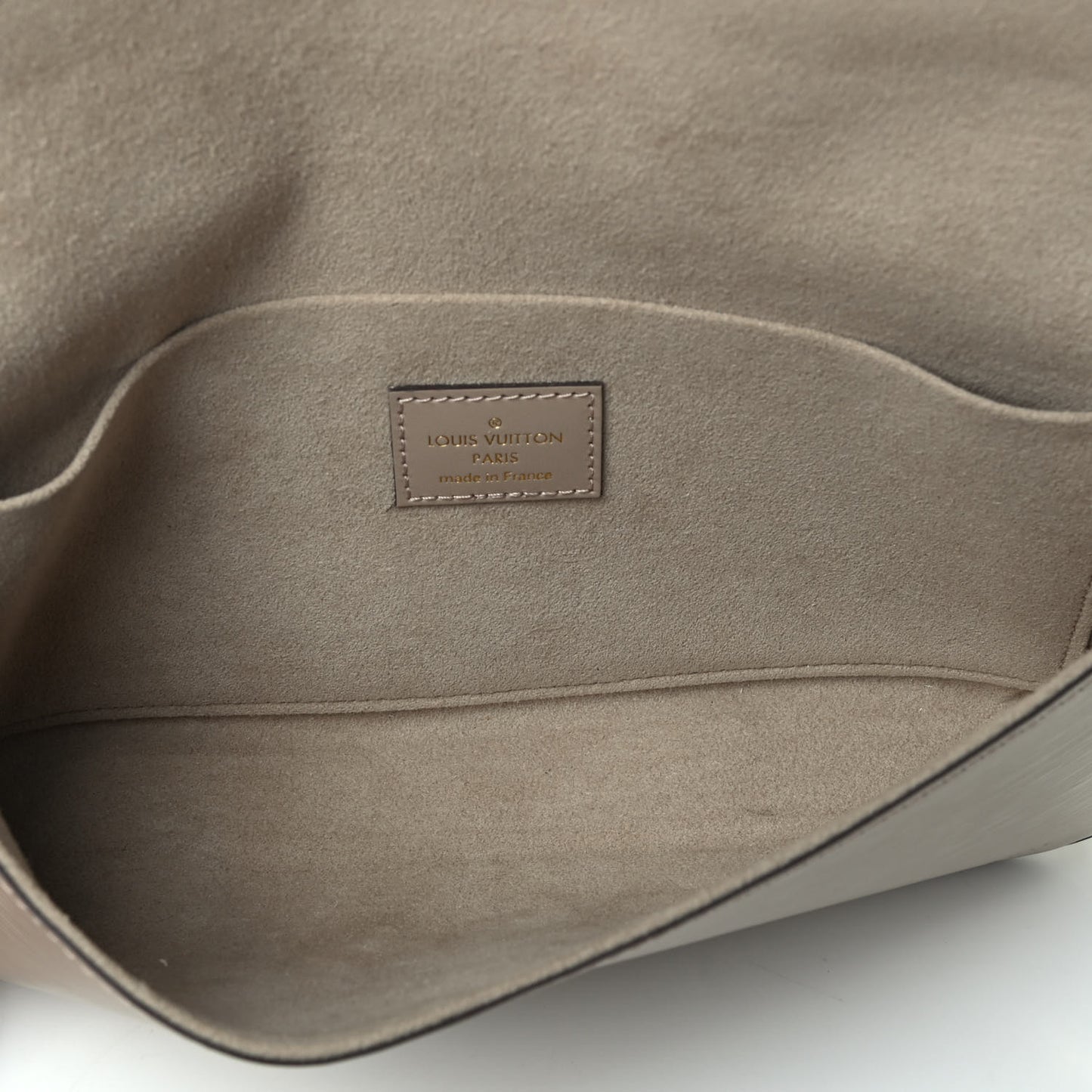 Epi Felicie Pochette Chain Wallet Galet