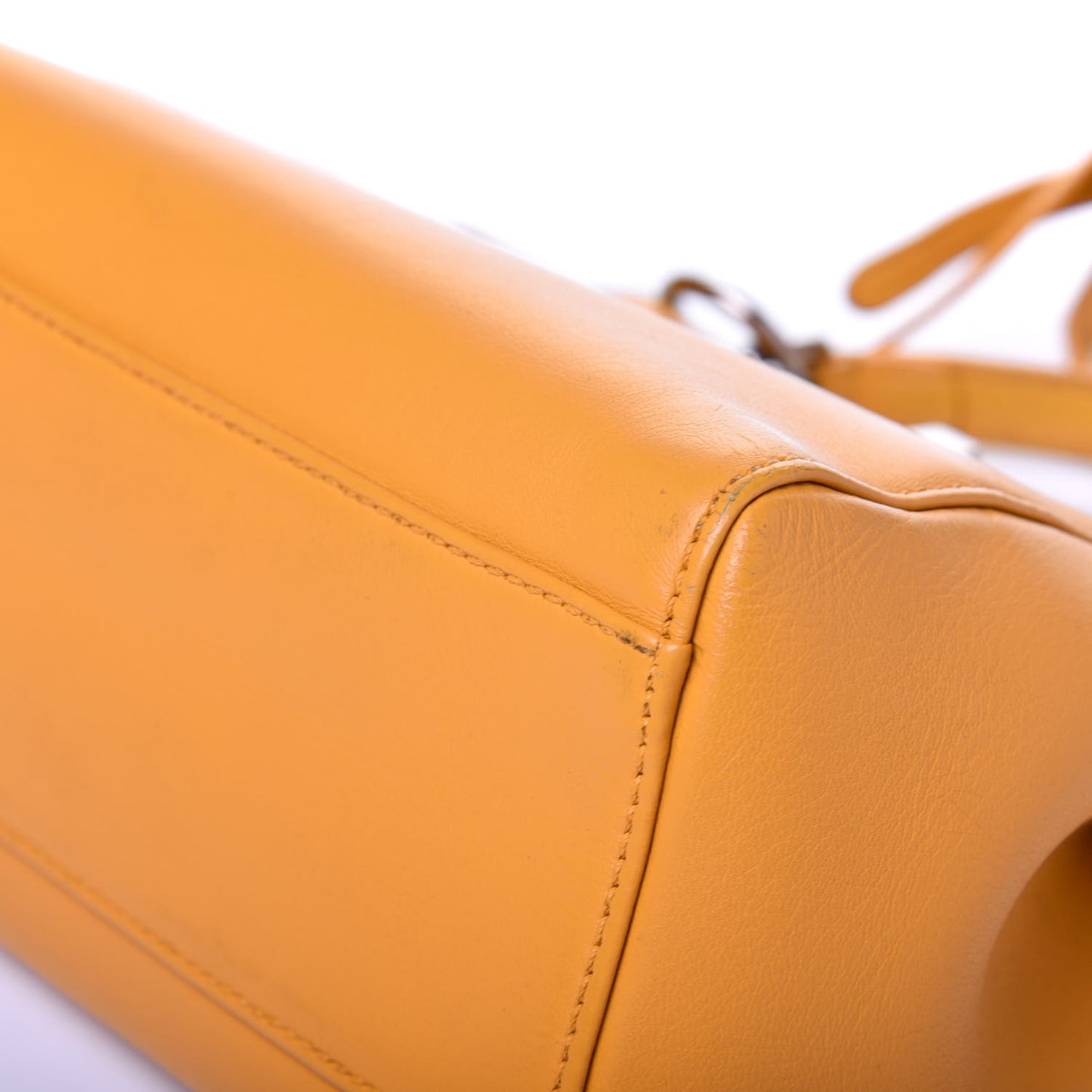 Nappa Mini Peekaboo Iconic Satchel Giallo Syrup
