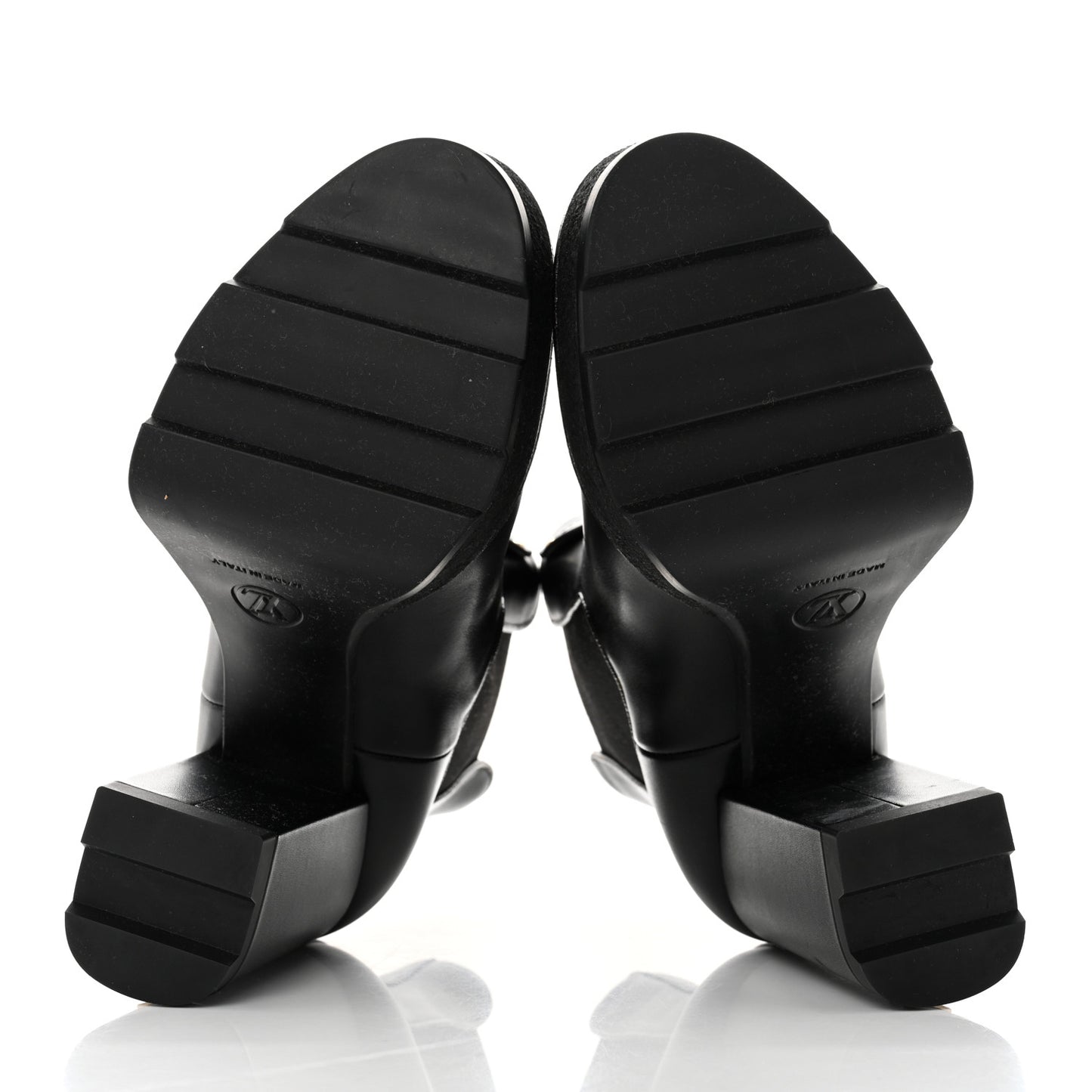 LV BEAUBOURG ANKLE BOOT 38 Black