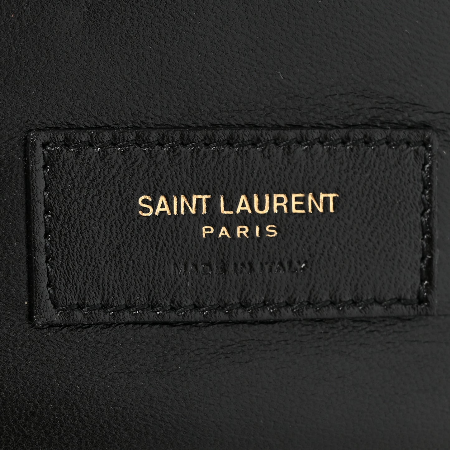 Smooth Calfskin Medium Fanny Black