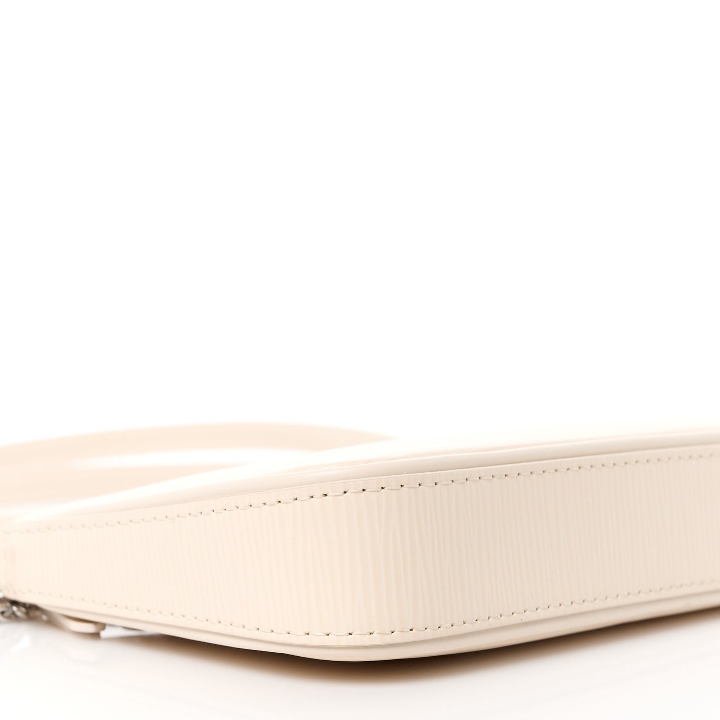 Epi Easy Pouch On Strap Quartz