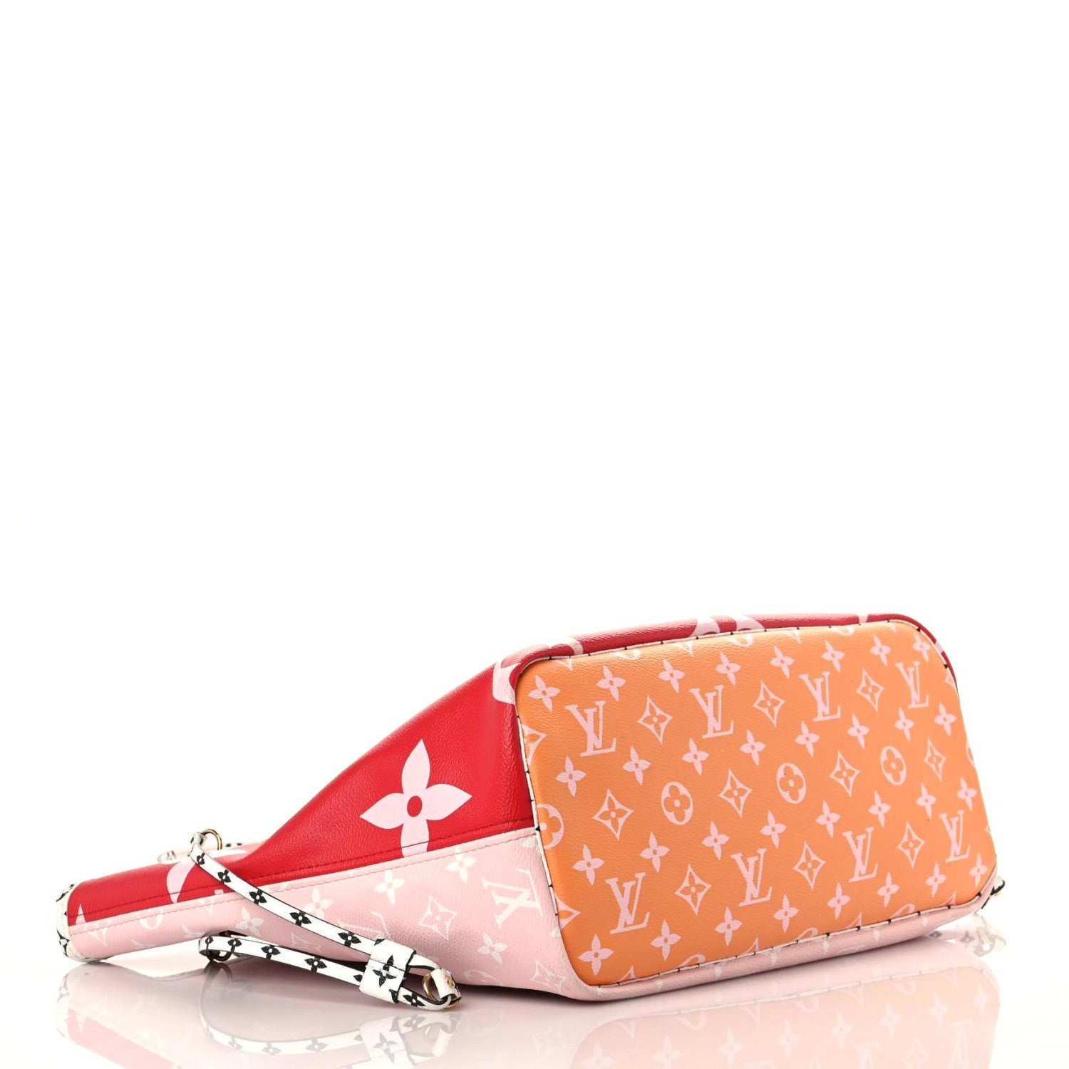 Louis Vuitton Monogram Giant Neverfull MM Rouge 5 of 15