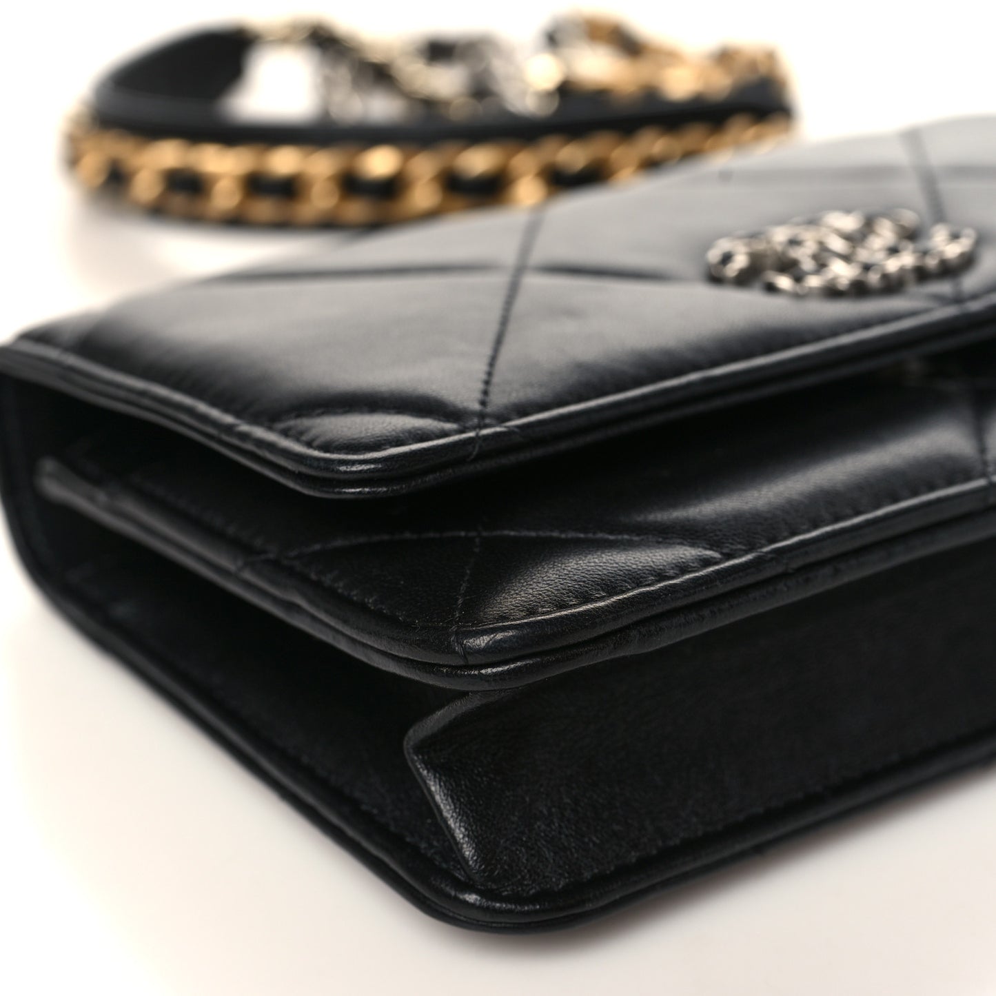 Goatskin Quilted Chanel 19 Wallet On Chain WOC Black