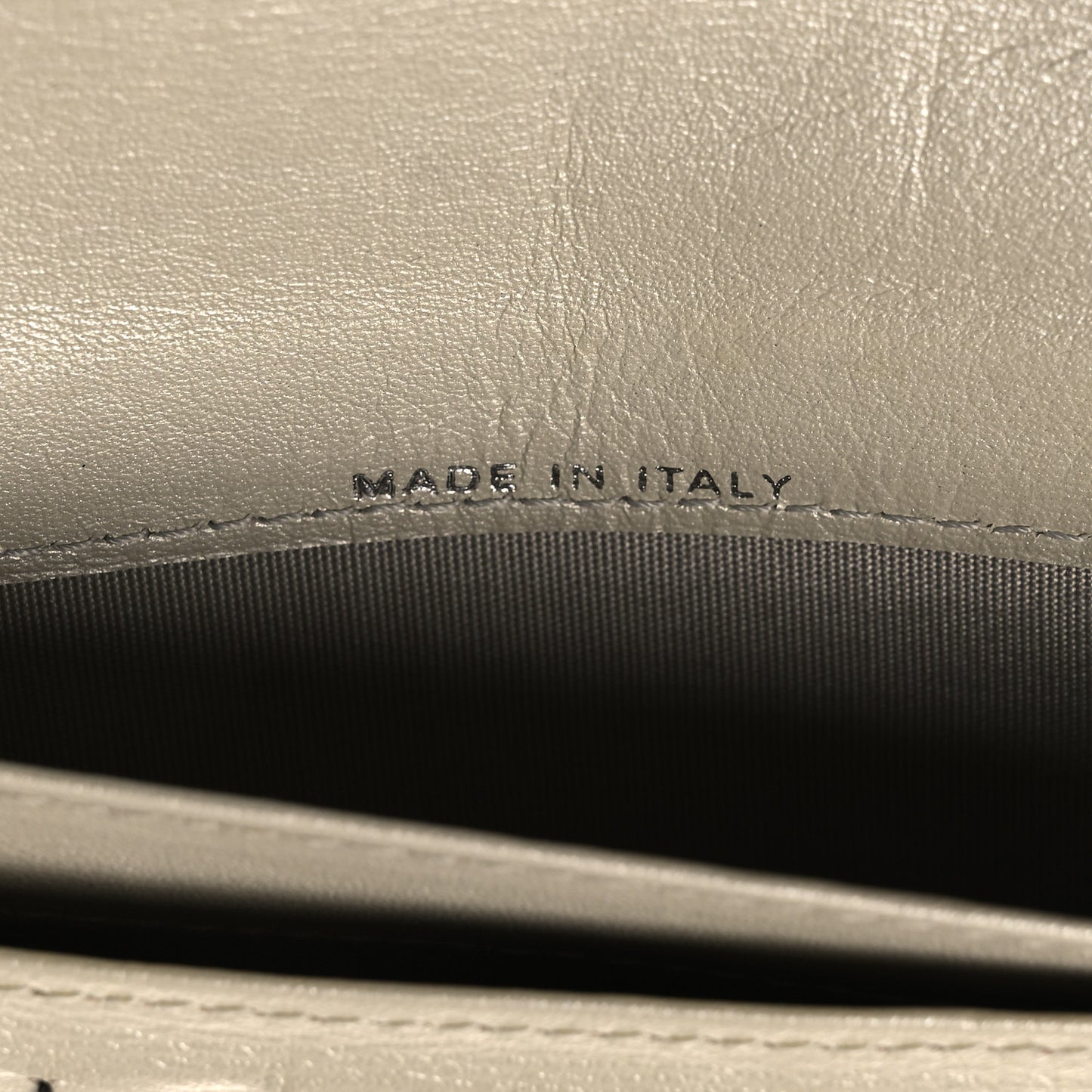 Caviar Sevruga Yen Wallet Silver
