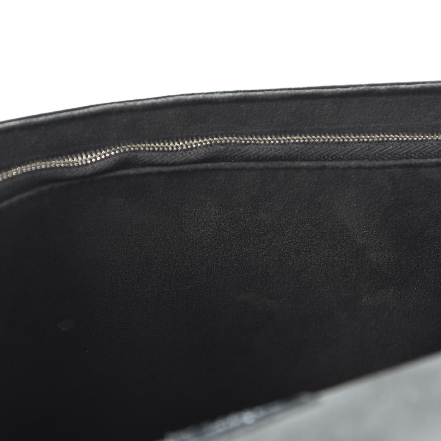 Louis Vuitton Epi Cluny MM Black 14 of 17