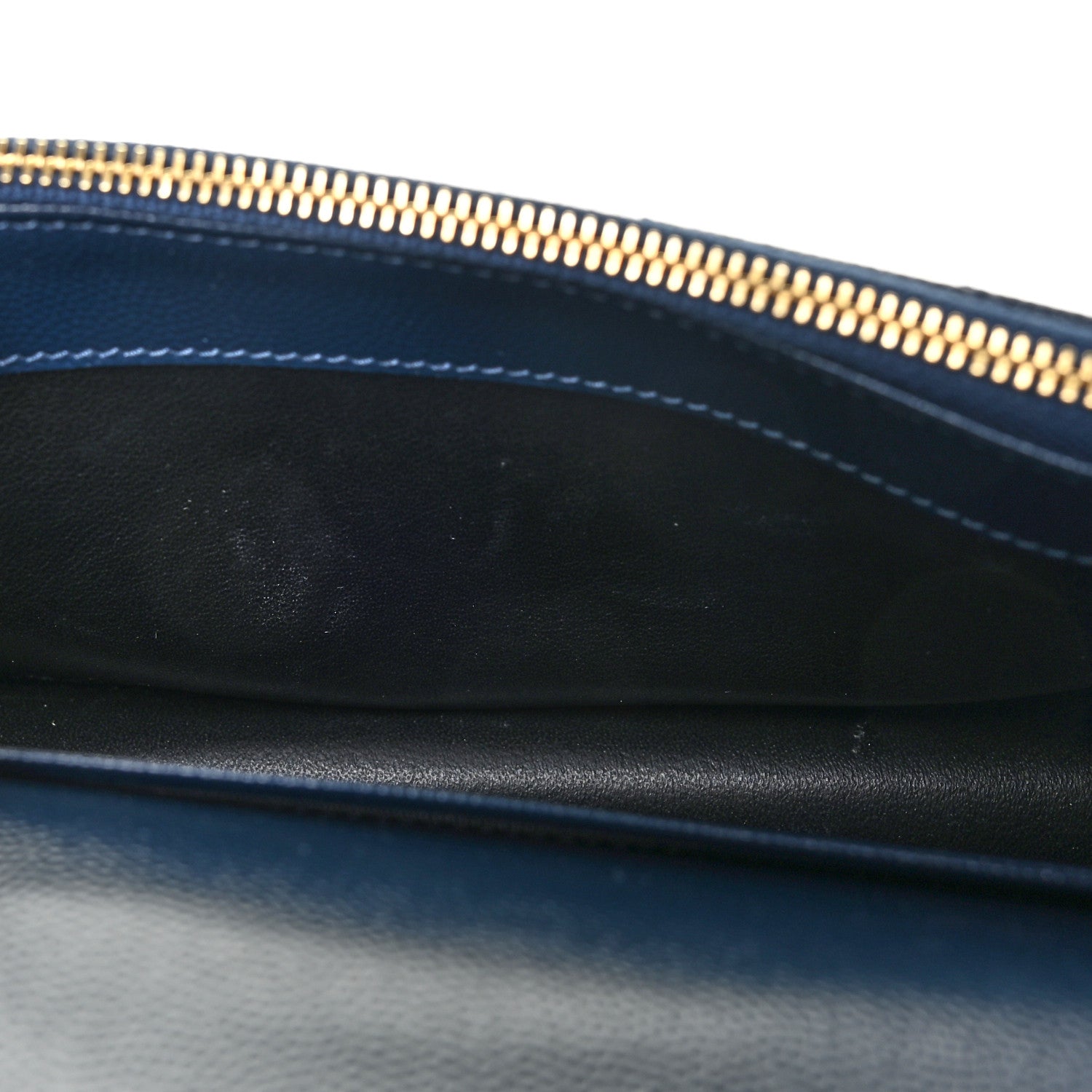 Saint Laurent Grain De Poudre Matelasse Chevron Monogram Envelope Chain Wallet Navy 13 of 15