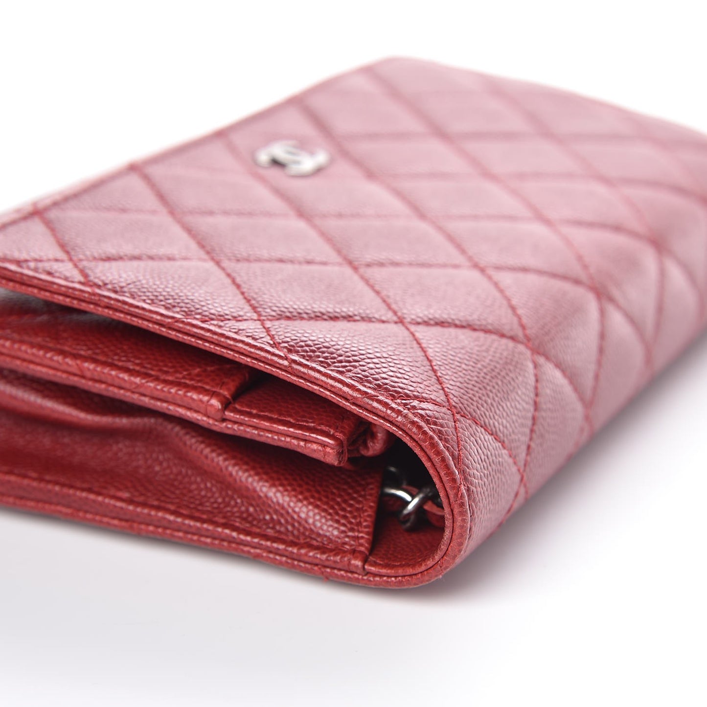 Caviar Quilted Wallet on Chain WOC Red