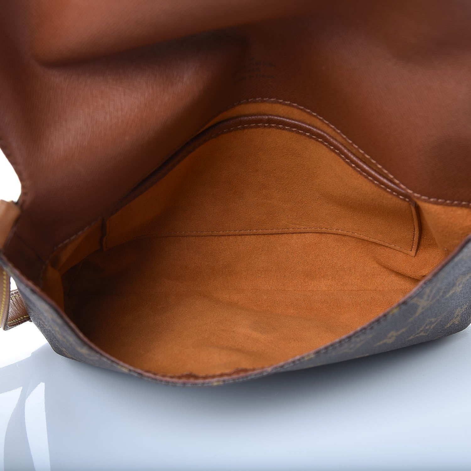 Louis Vuitton Monogram Musette Tango 5 of 9