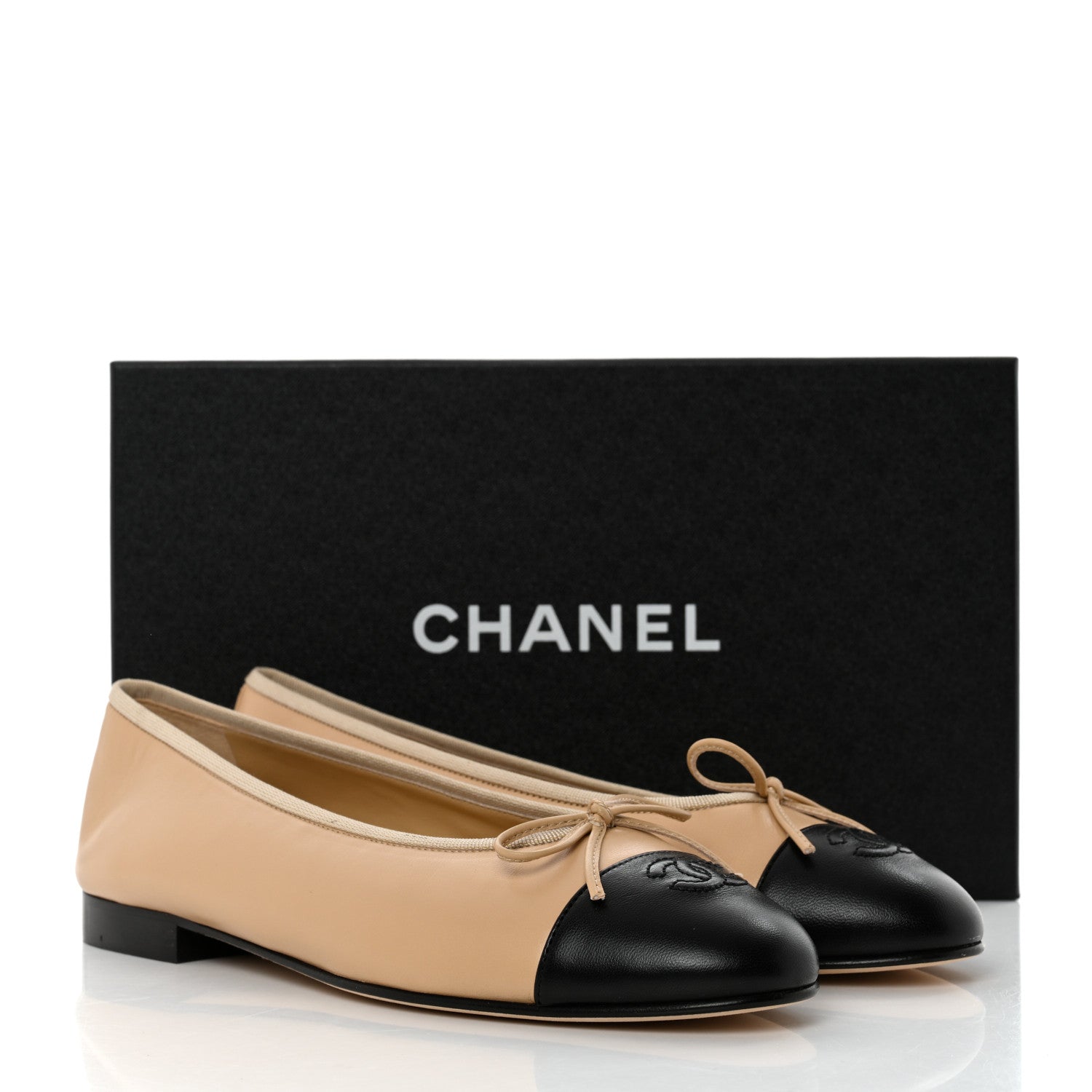 Chanel Lambskin Cap Toe Ballerina Flats 39.5 Beige Black 9 of 9