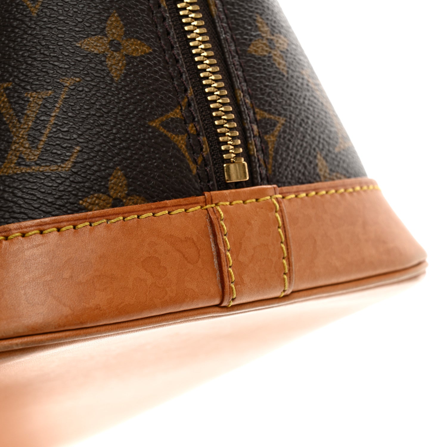 Louis Vuitton Monogram Alma PM 13 of 13