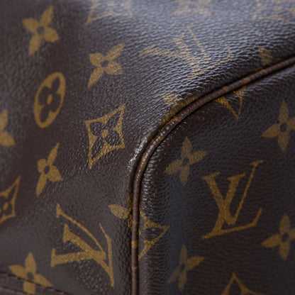 Louis Vuitton Monogram Neverfull MM 10 of 15