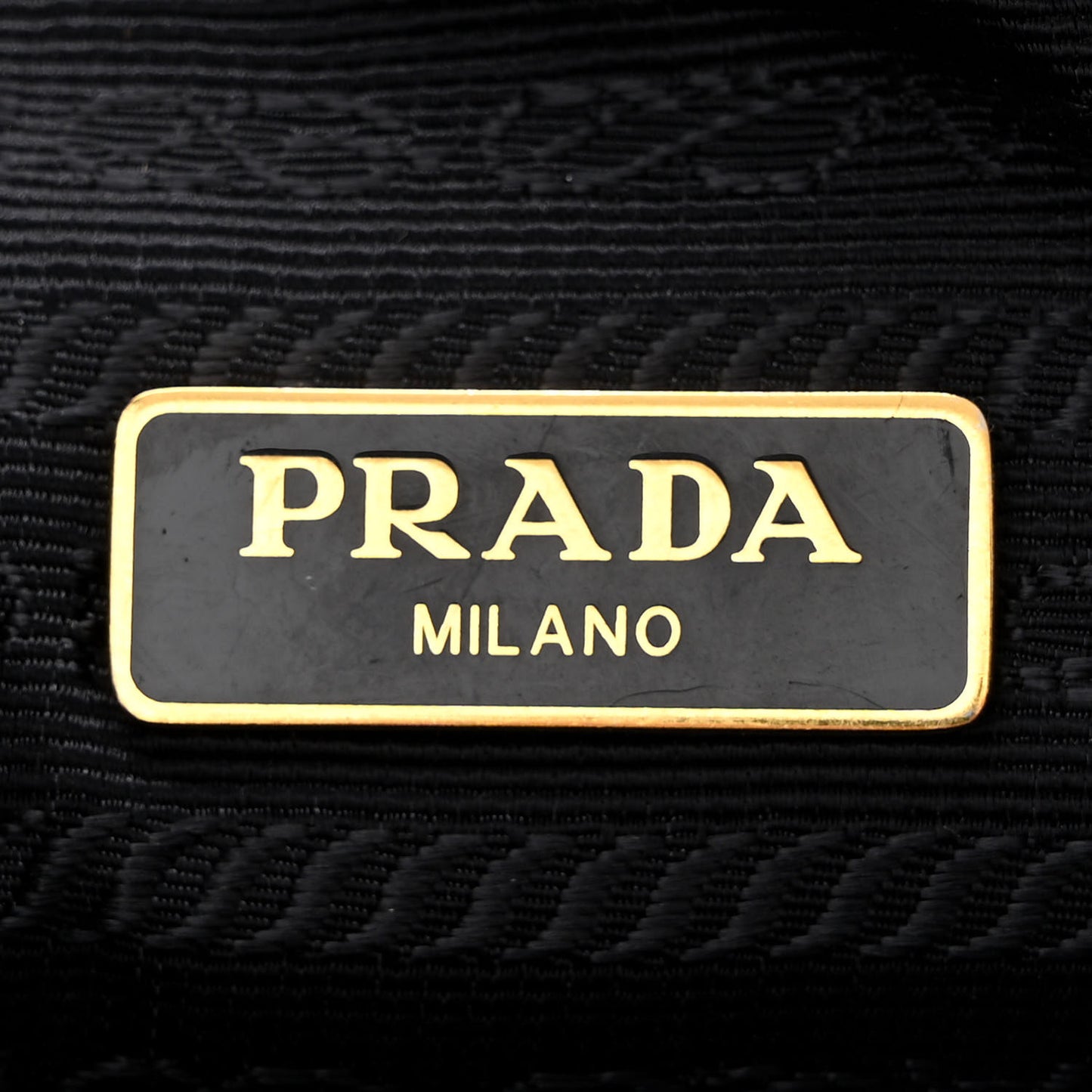 Saffiano Lux Re-Edition 2005 Shoulder Bag Smeraldo
