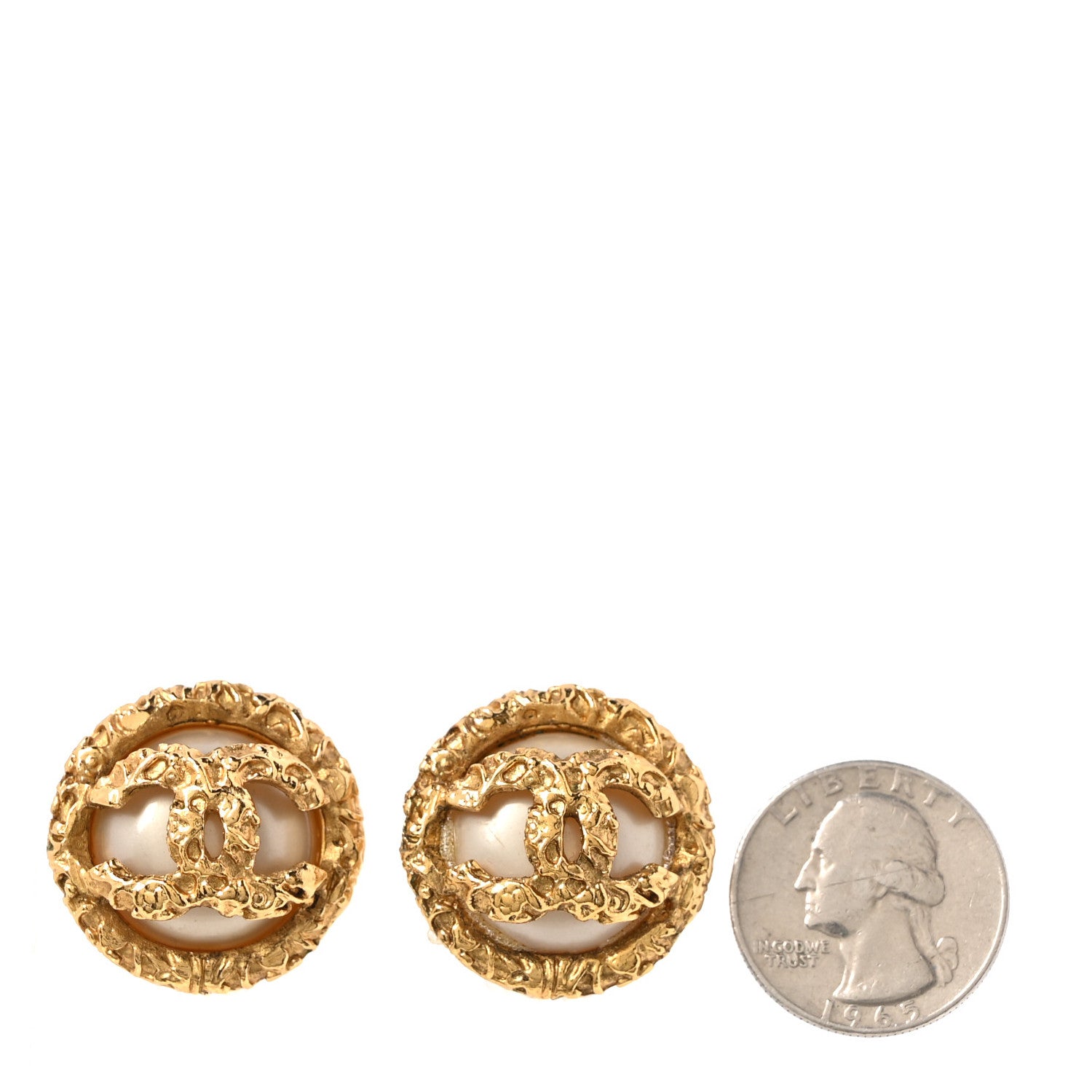 Chanel Textured CC Clip On Earrings Gold 2 of 5