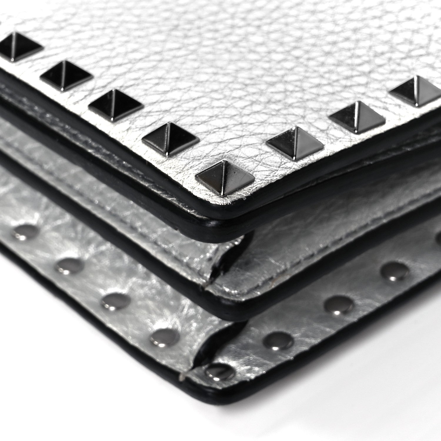 Valentino Garavani Metallic Pebbled Calfskin Rockstud Wallet on Chain Silver 15 of 15