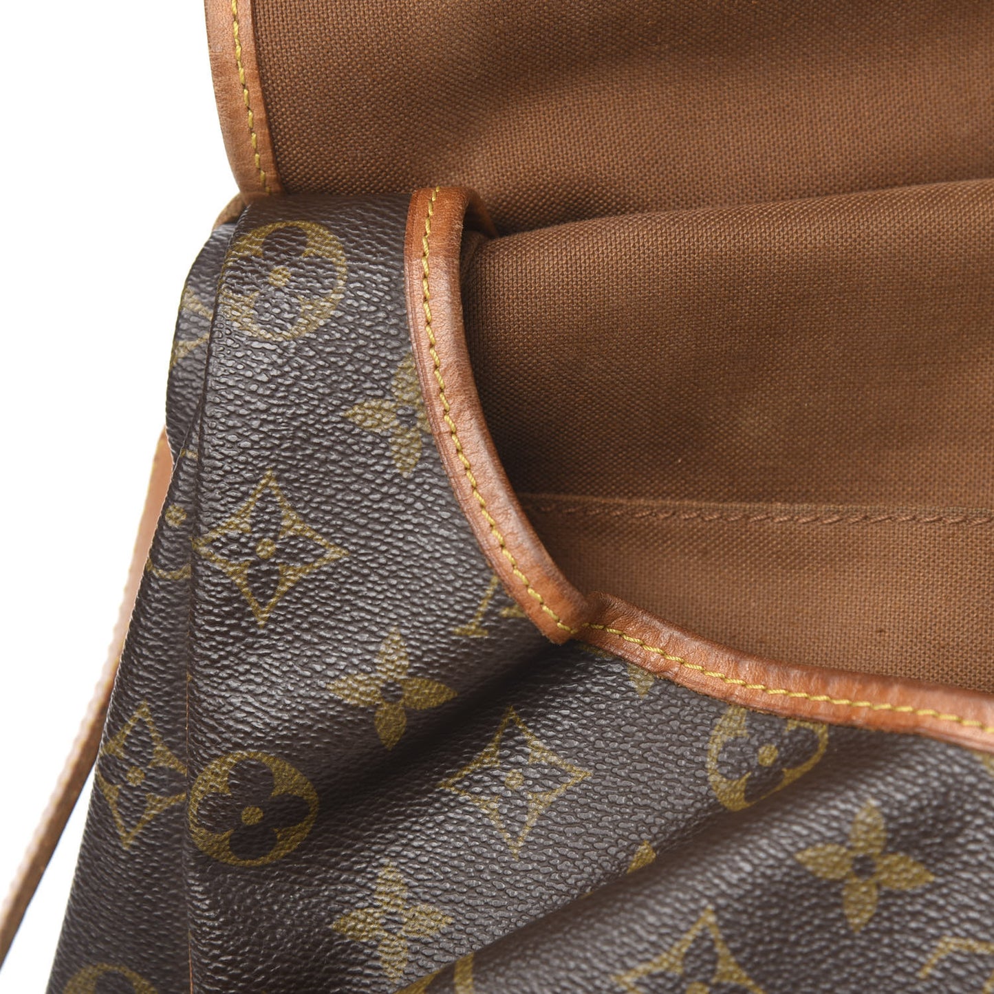 Monogram Saumur 35