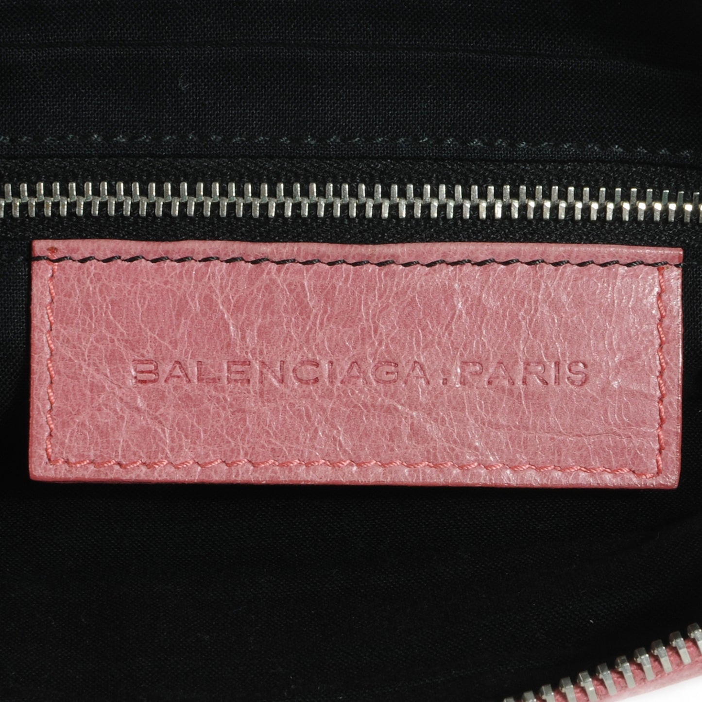 Agneau Giant Handle Flat Clutch Framboise