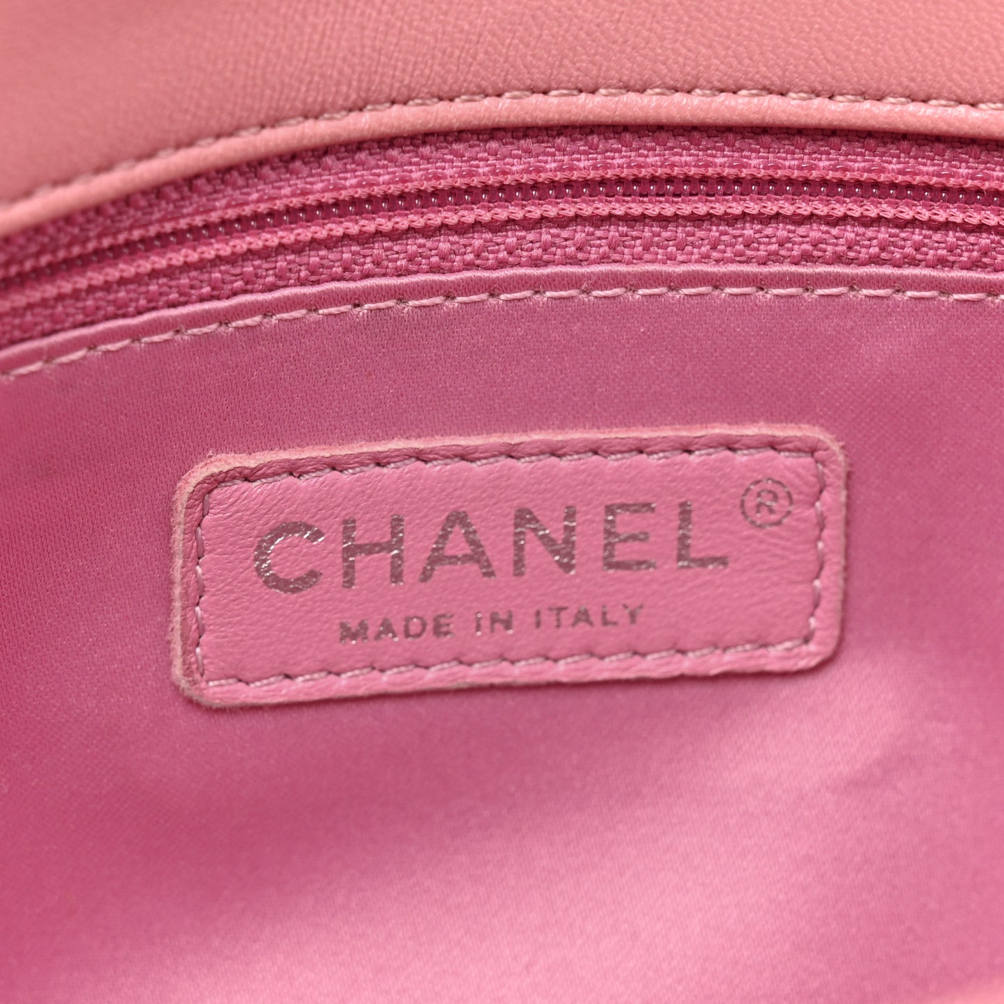 Lambskin Quilted Medium CC Crossing Flap Pink