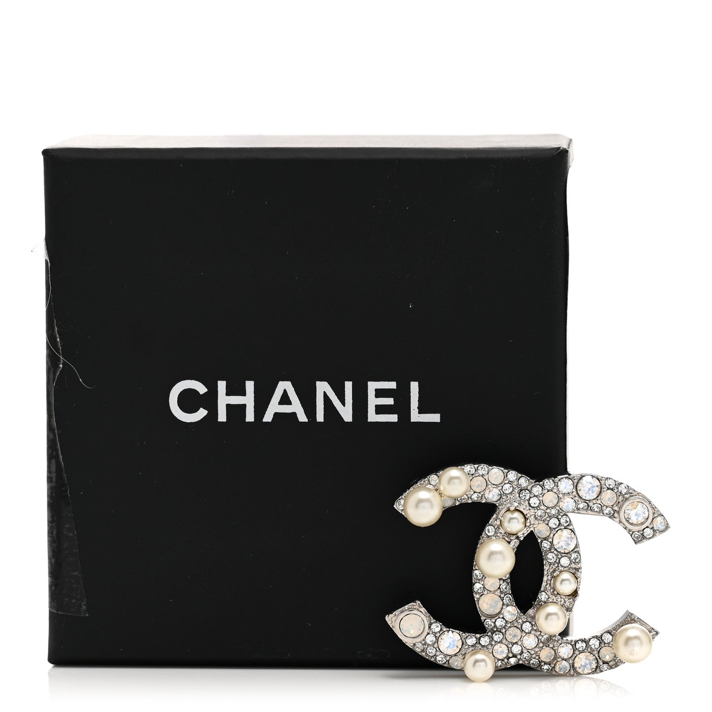 Pearl Crystal CC Mini Brooch Silver