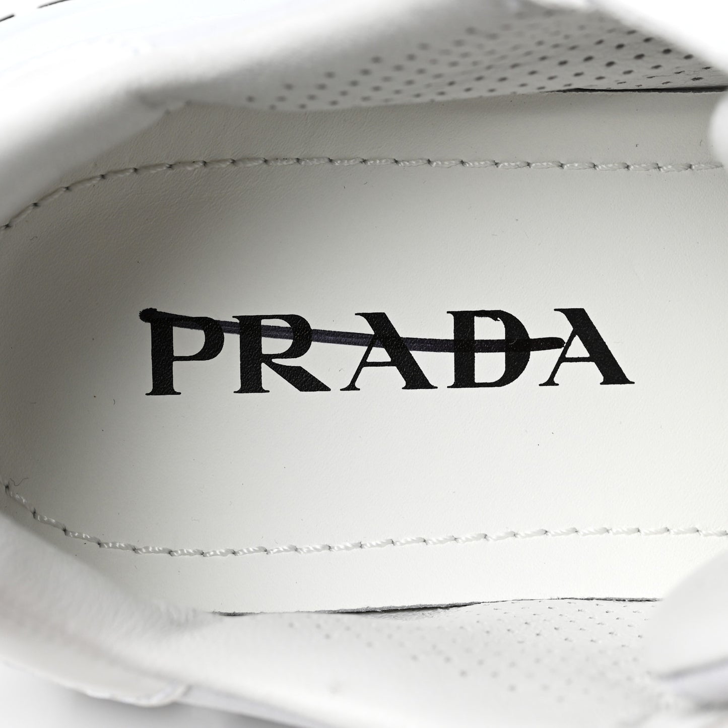Re-Nylon Spazzolato Metal Triangle Logo Womens Prax 01 45mm Sneakers 39 White Black