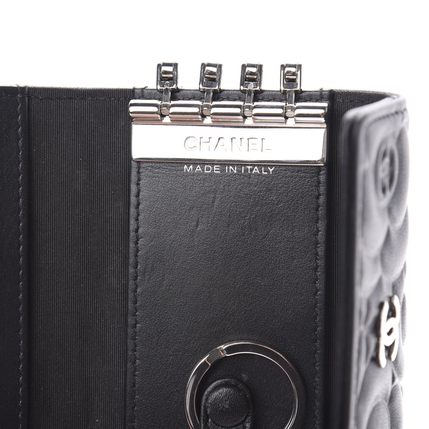 Goatskin Camellia Embossed 4 Key Holder Black